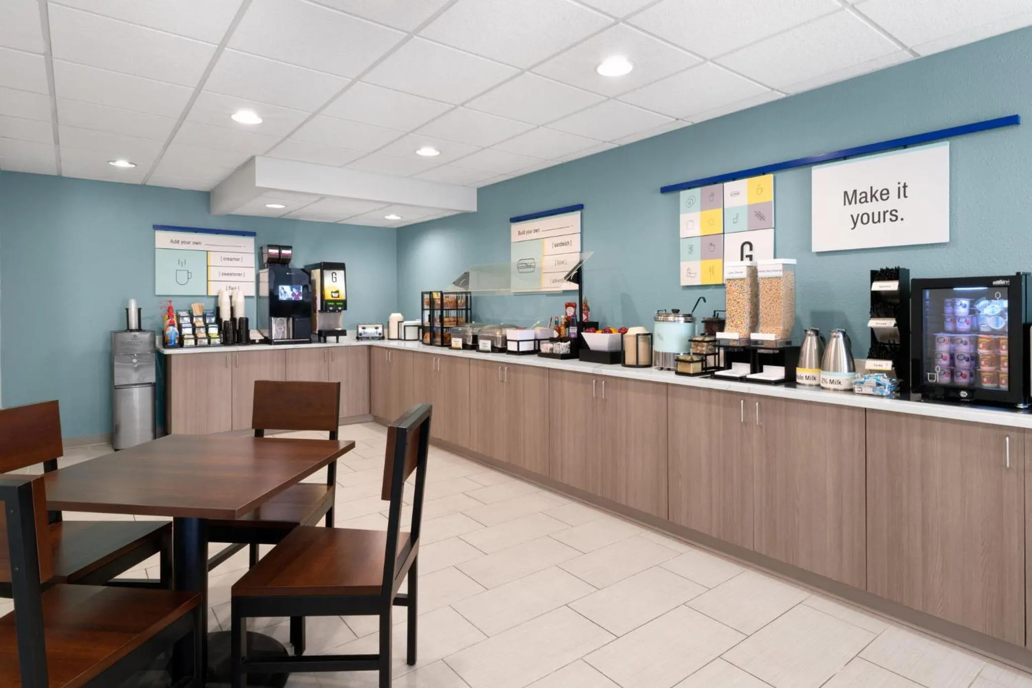 Breakfast in Garner Hotel Virginia Beach North by IHG