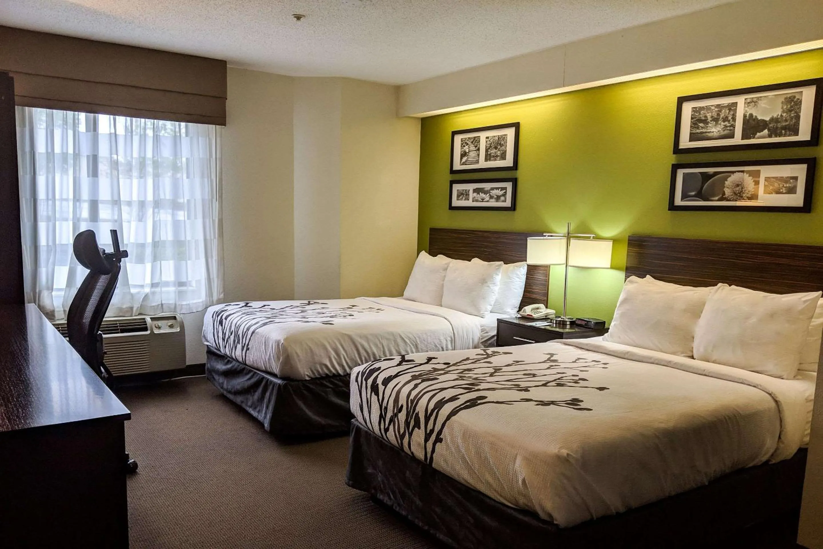 Photo of the whole room, Bed in Sleep Inn Woodbridge - Potomac Mills