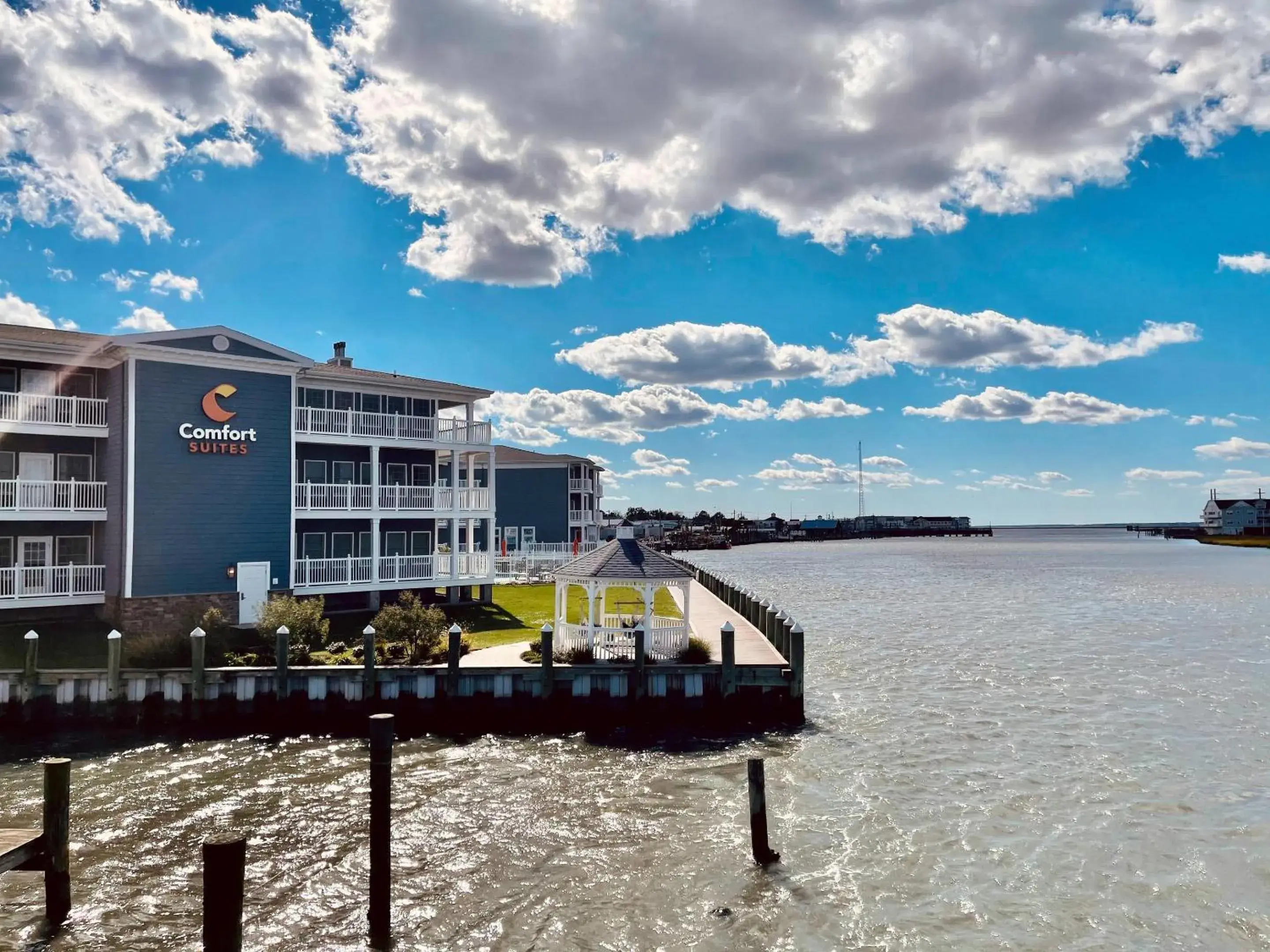 Property building in Comfort Suites Chincoteague Island Bayfront Resort Property building in Comfort Suites Chincoteague Island Bayfront Resort