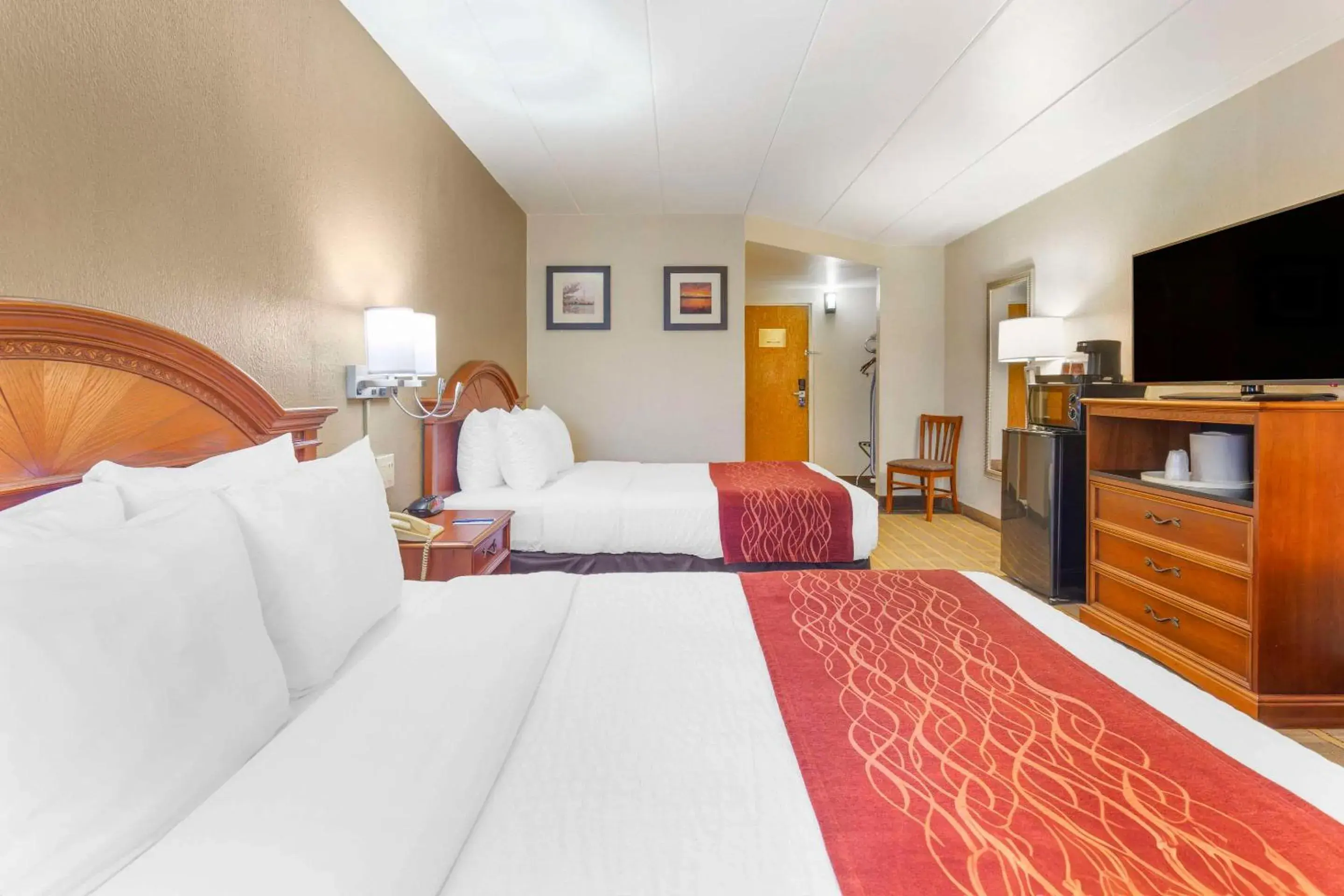 Bedroom, Bed in Comfort Inn University Center Bedroom, Bed in Comfort Inn University Center