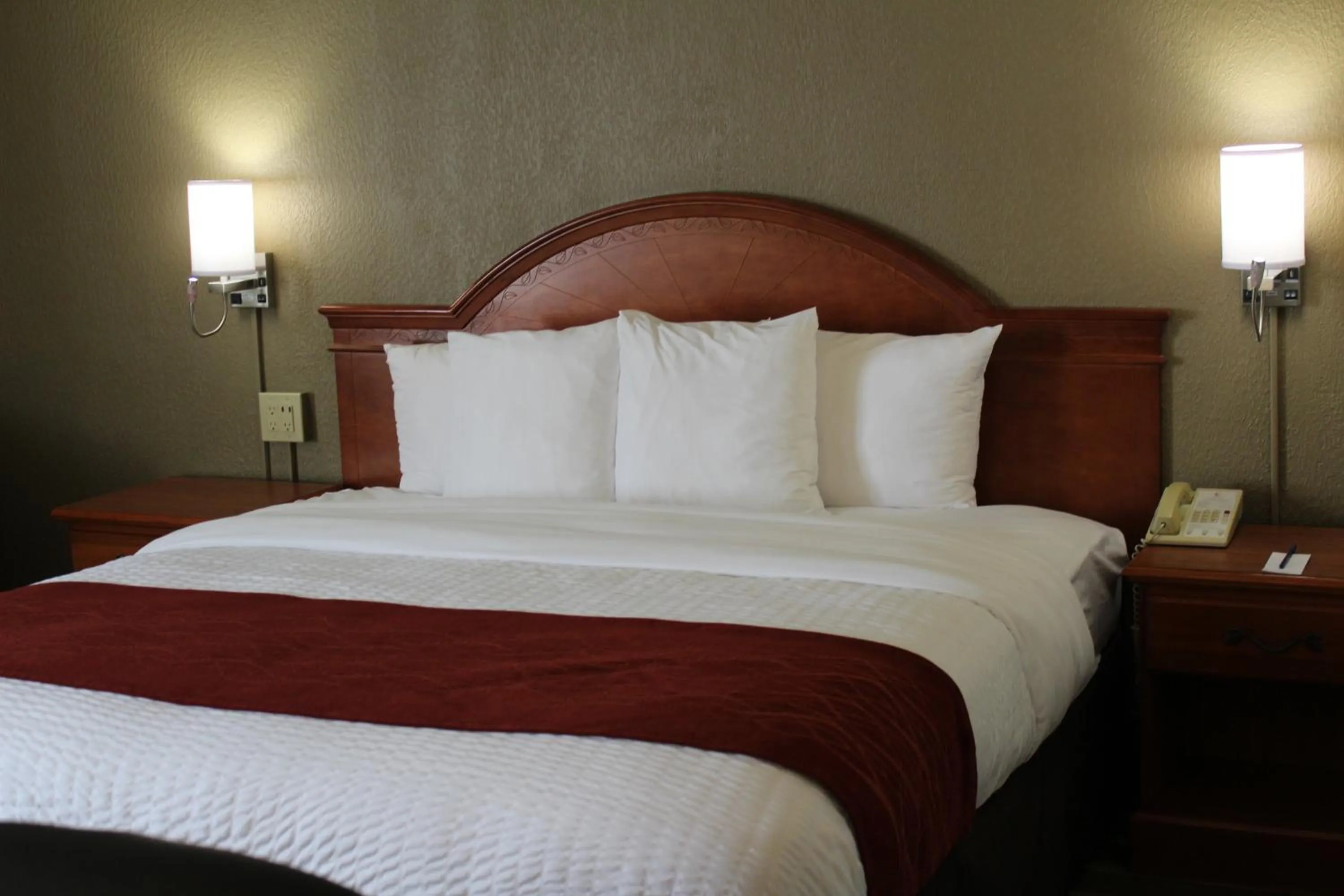 Bedroom, Bed in Comfort Inn University Center