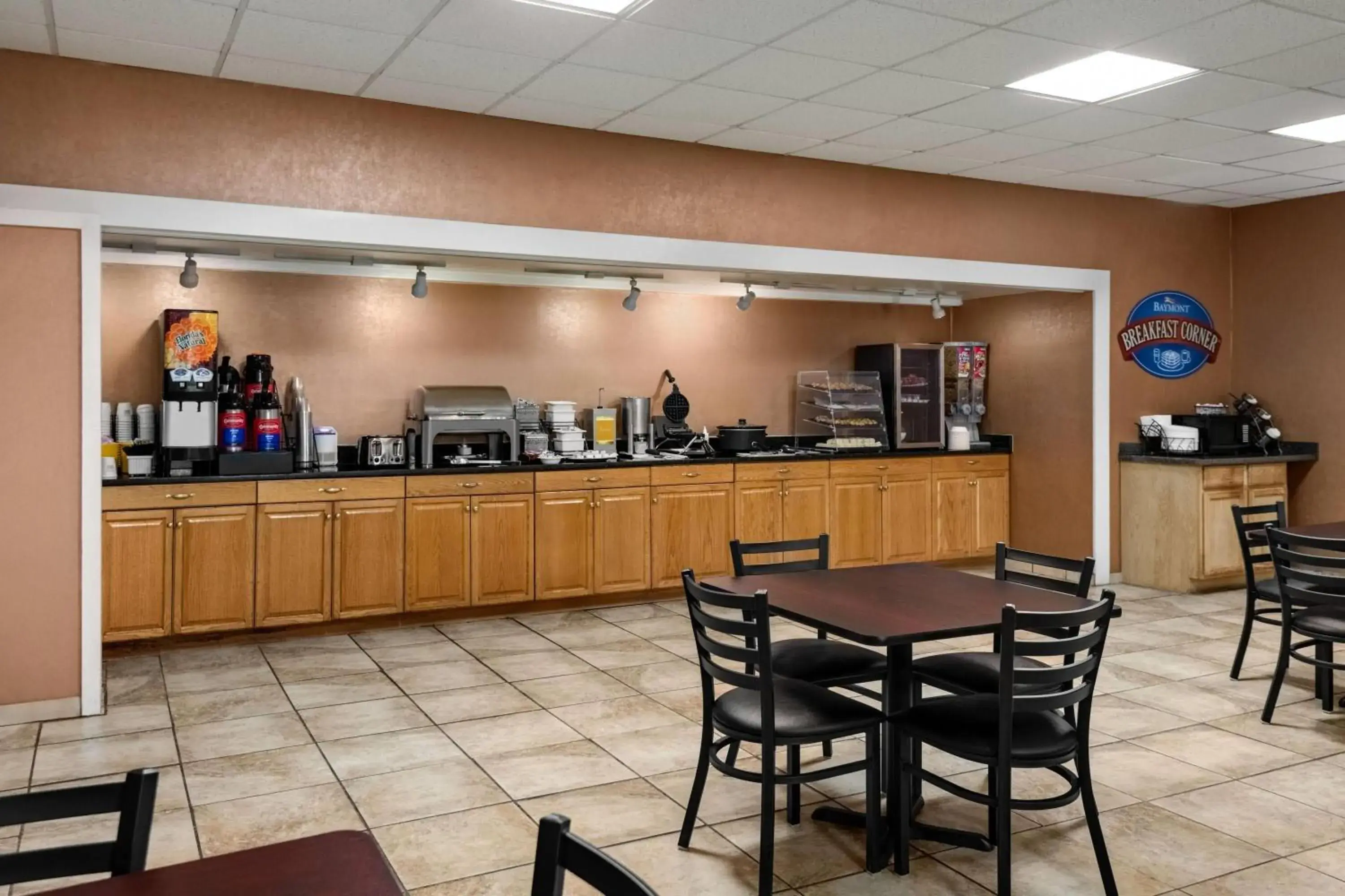 Breakfast in Baymont by Wyndham Salem Roanoke Area Breakfast in Baymont by Wyndham Salem Roanoke Area