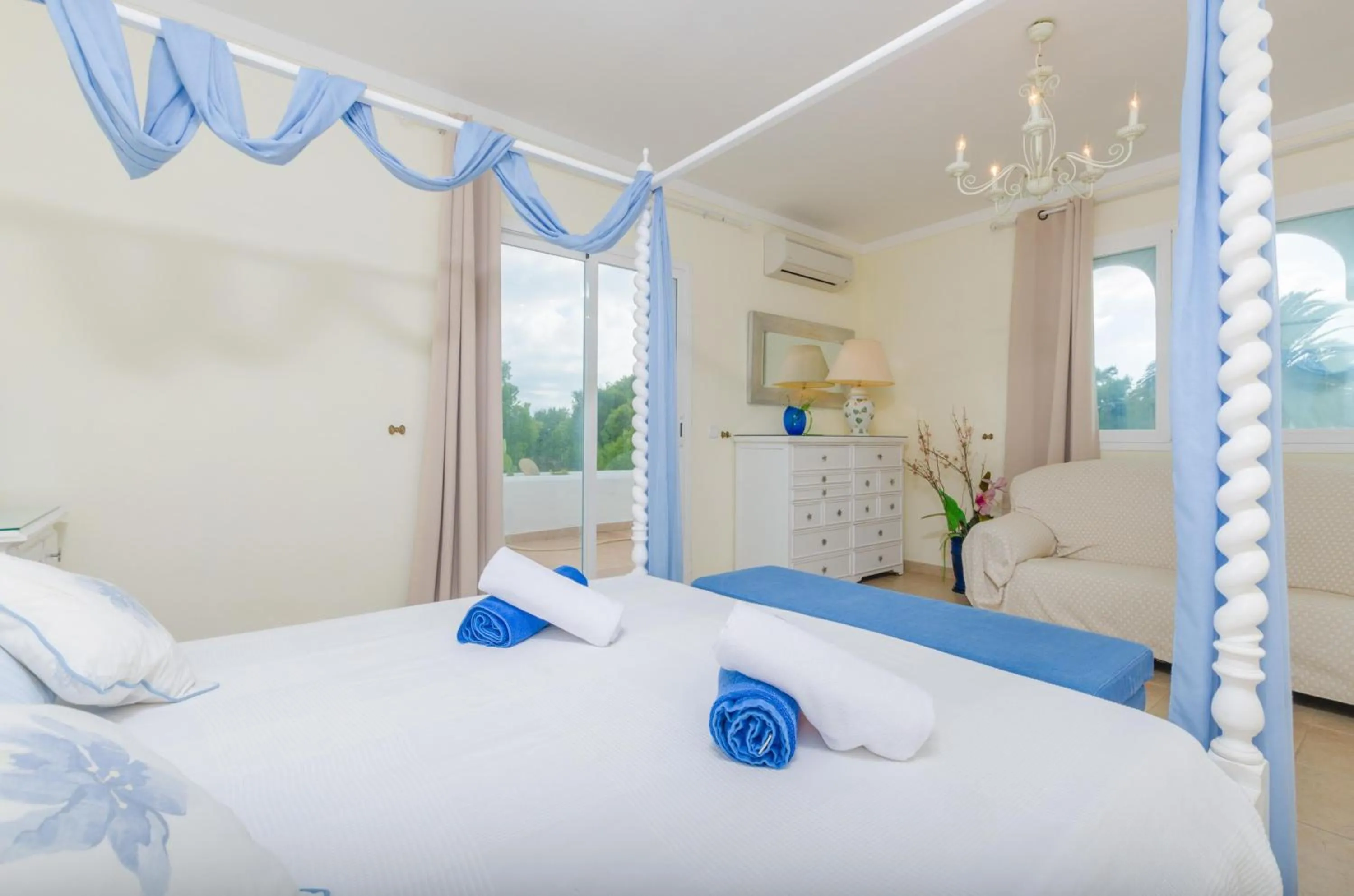 Other, Bed in Sa Caleta