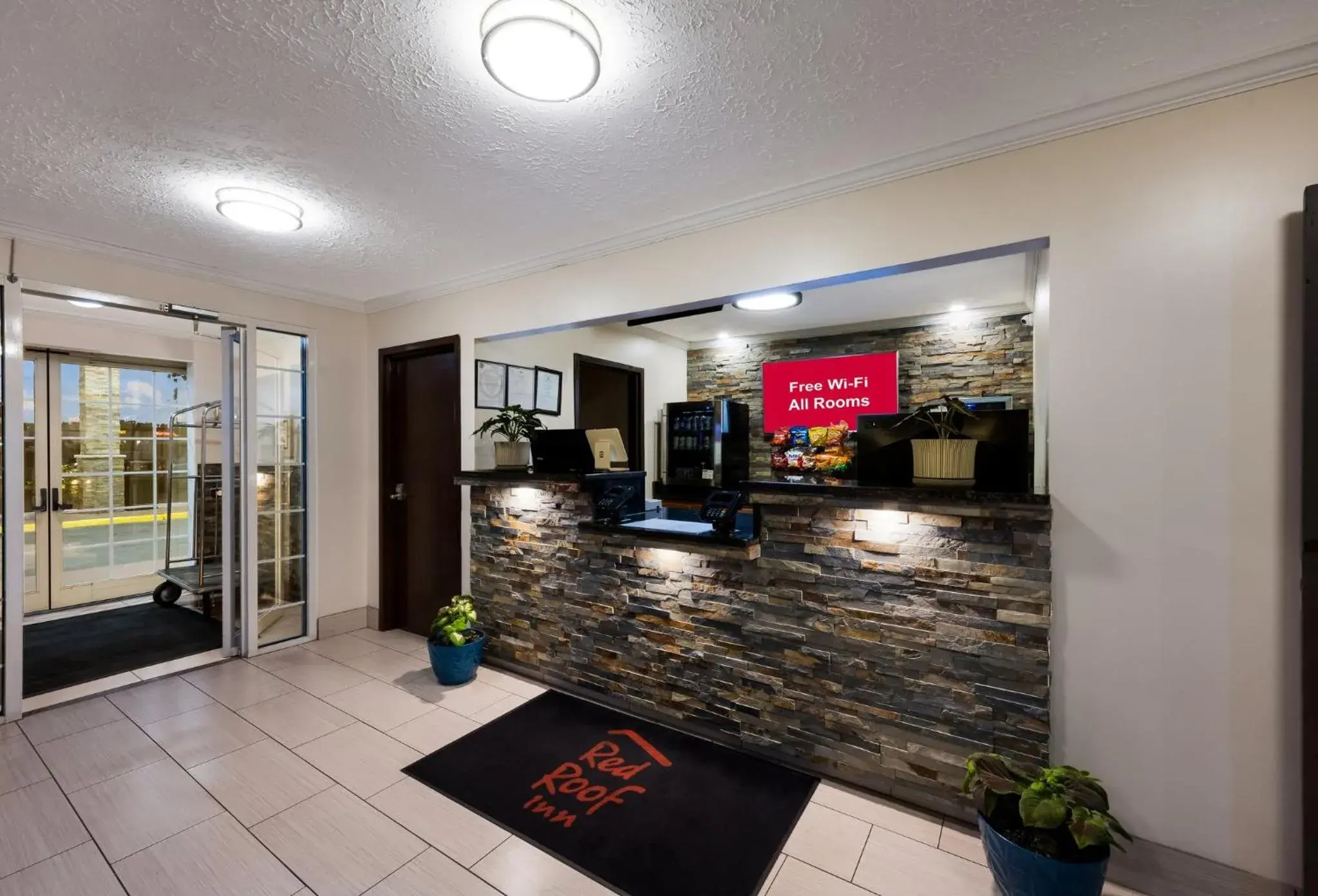 Lobby or reception in Red Roof Inn Dahlgren - Naval Base Lobby or reception in Red Roof Inn Dahlgren - Naval Base