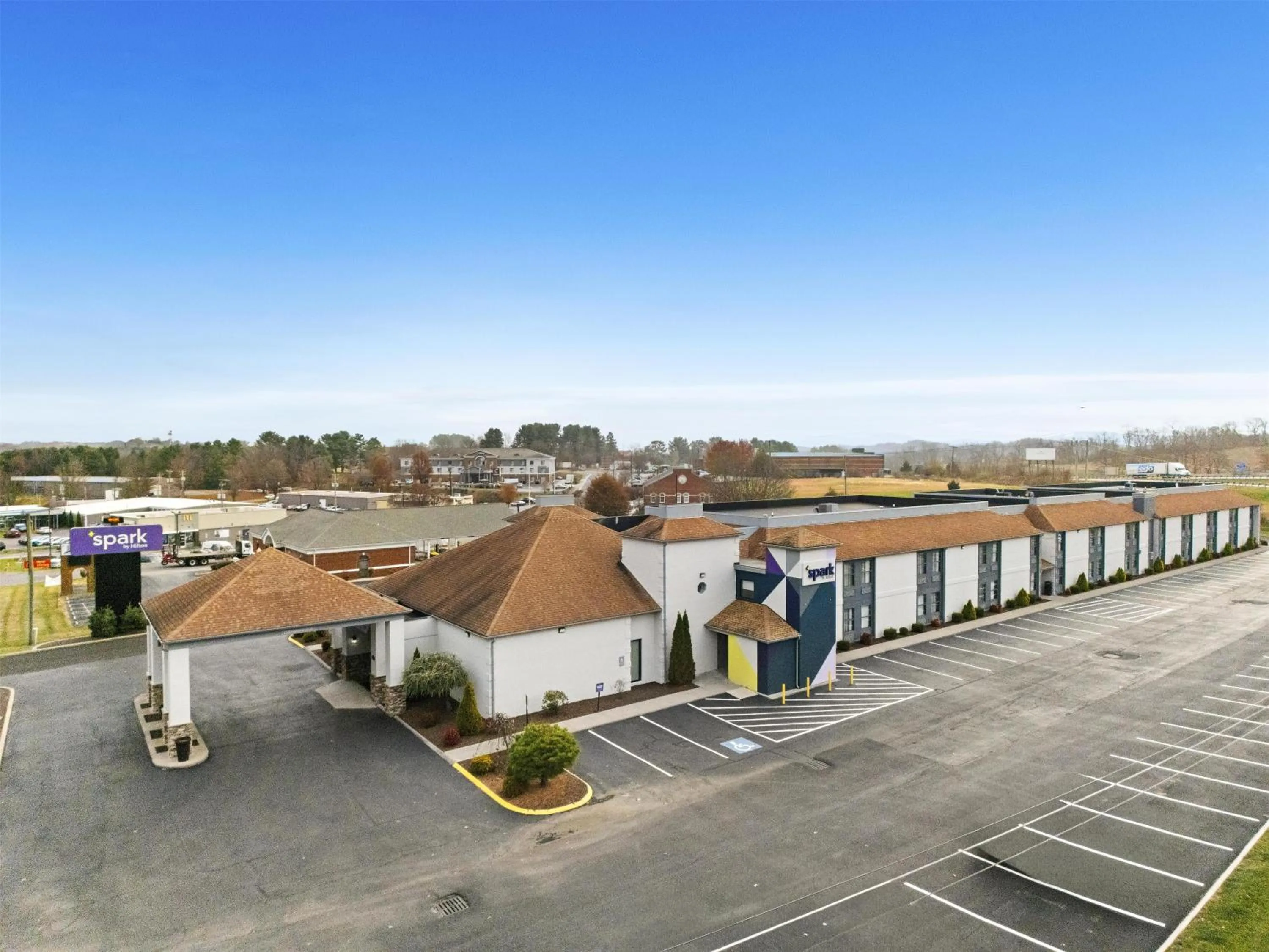 Property building in Spark by Hilton Abingdon I-81 near Fairgrounds