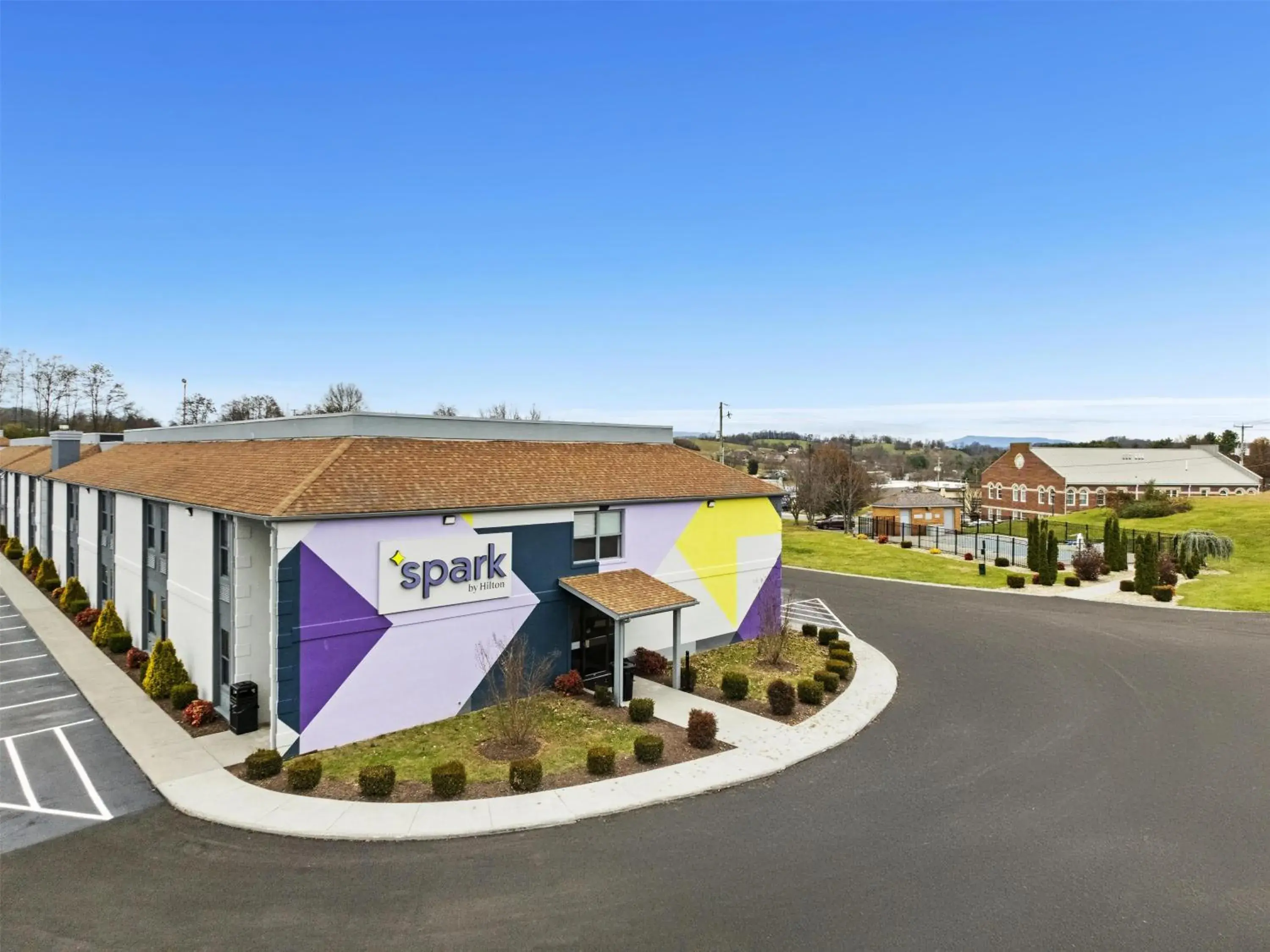 Property building in Spark by Hilton Abingdon I-81 near Fairgrounds Property building in Spark by Hilton Abingdon I-81 near Fairgrounds