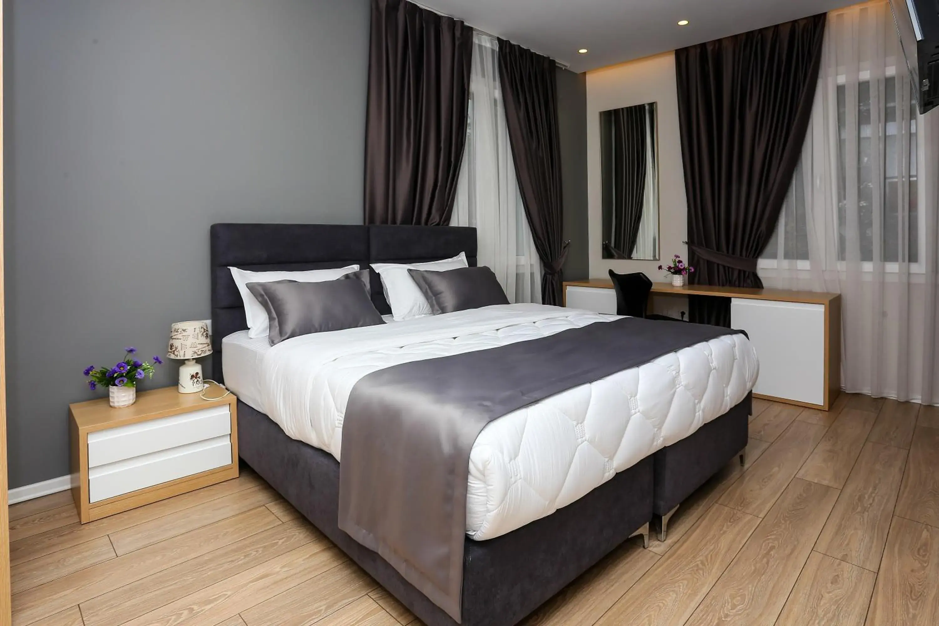 King Room with Balcony in Emerald Boutique Hotel King Room with Balcony in Emerald Boutique Hotel