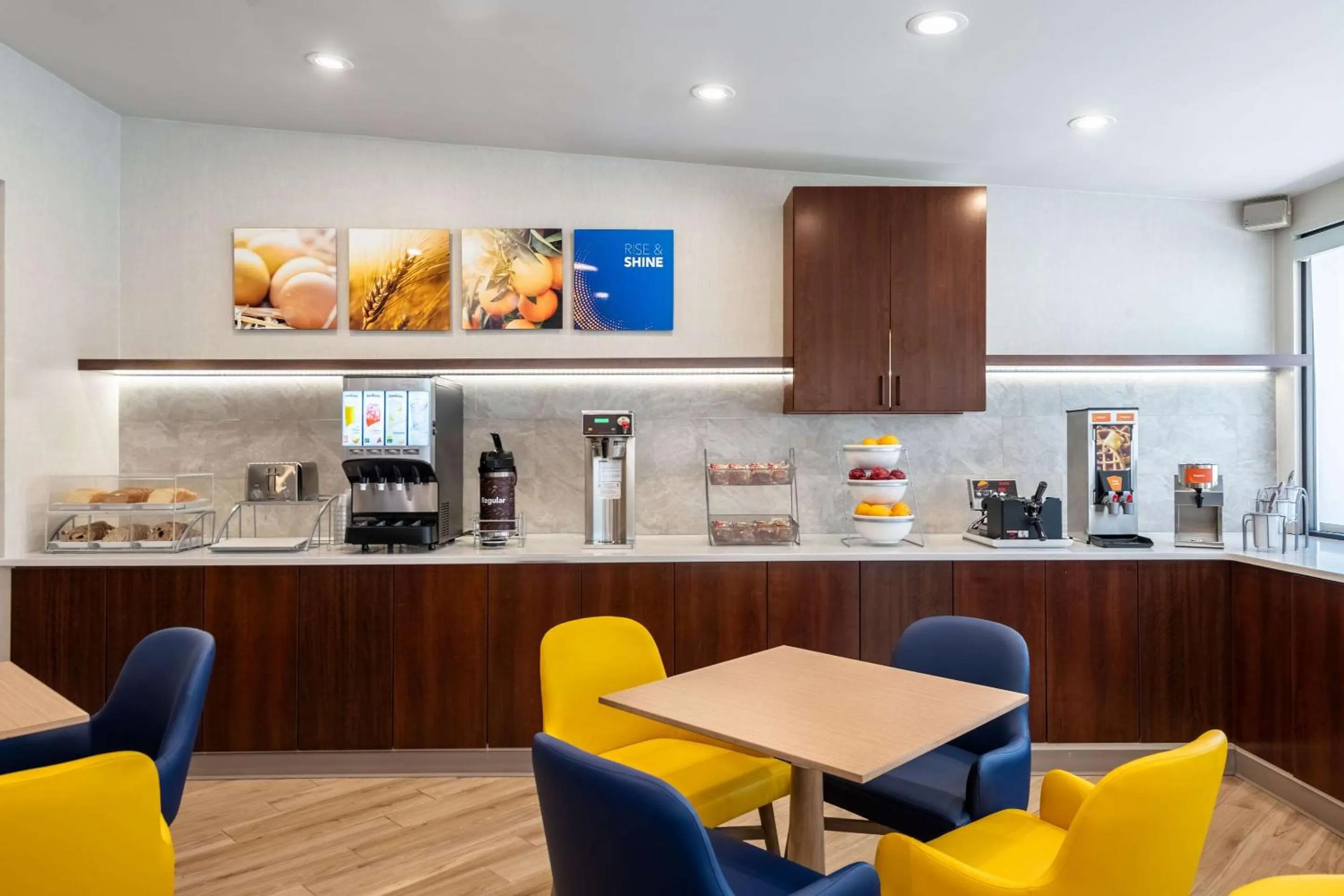 Breakfast in Comfort Suites Chesapeake - Norfolk