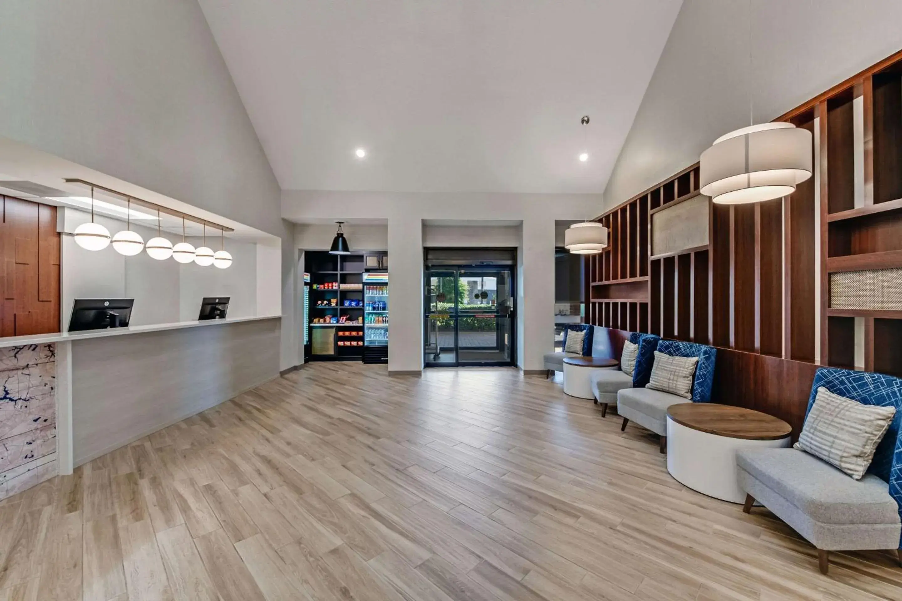 Lobby or reception in Comfort Suites Chesapeake - Norfolk Lobby or reception in Comfort Suites Chesapeake - Norfolk