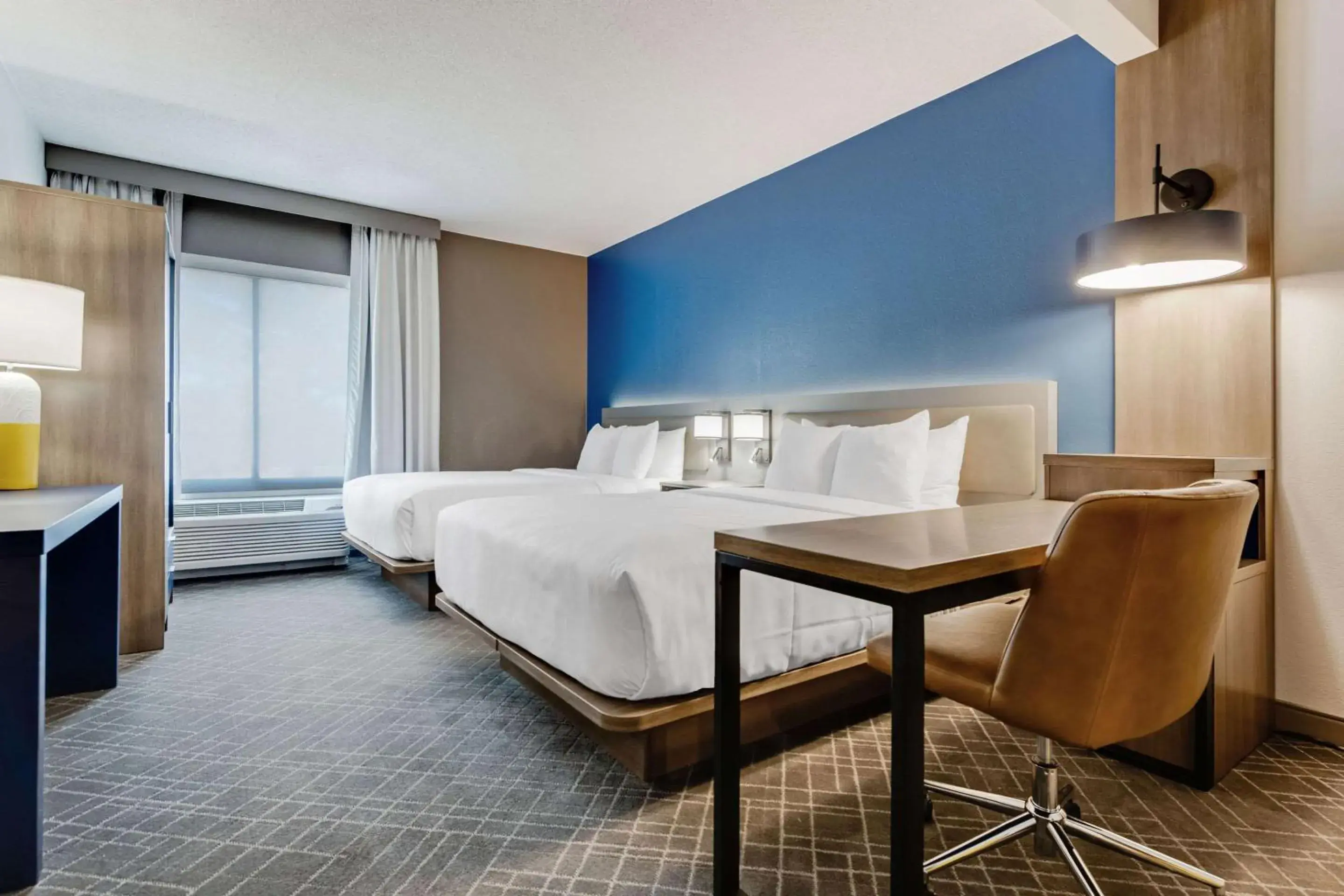 Bedroom, Bed in Comfort Suites Chesapeake - Norfolk Bedroom, Bed in Comfort Suites Chesapeake - Norfolk