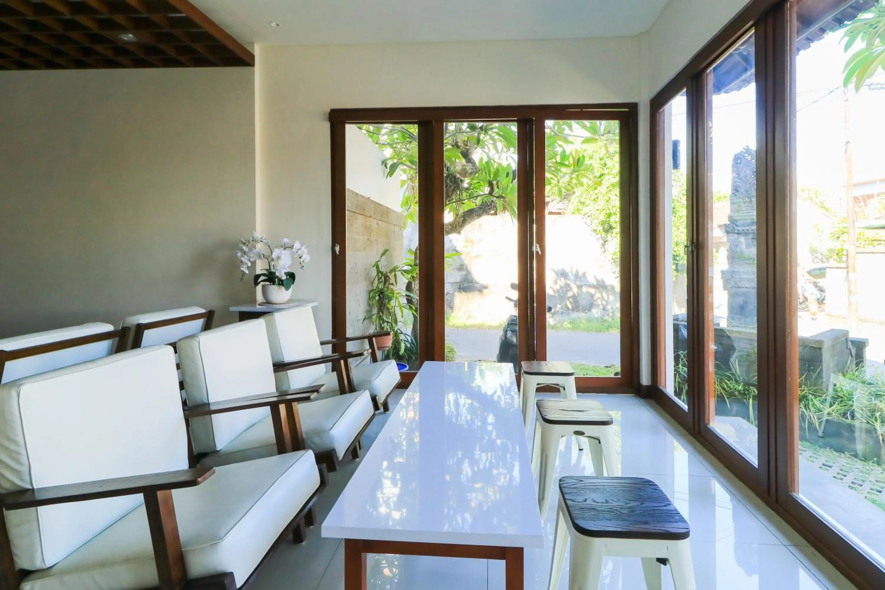 Property building in Kak Garden Inn