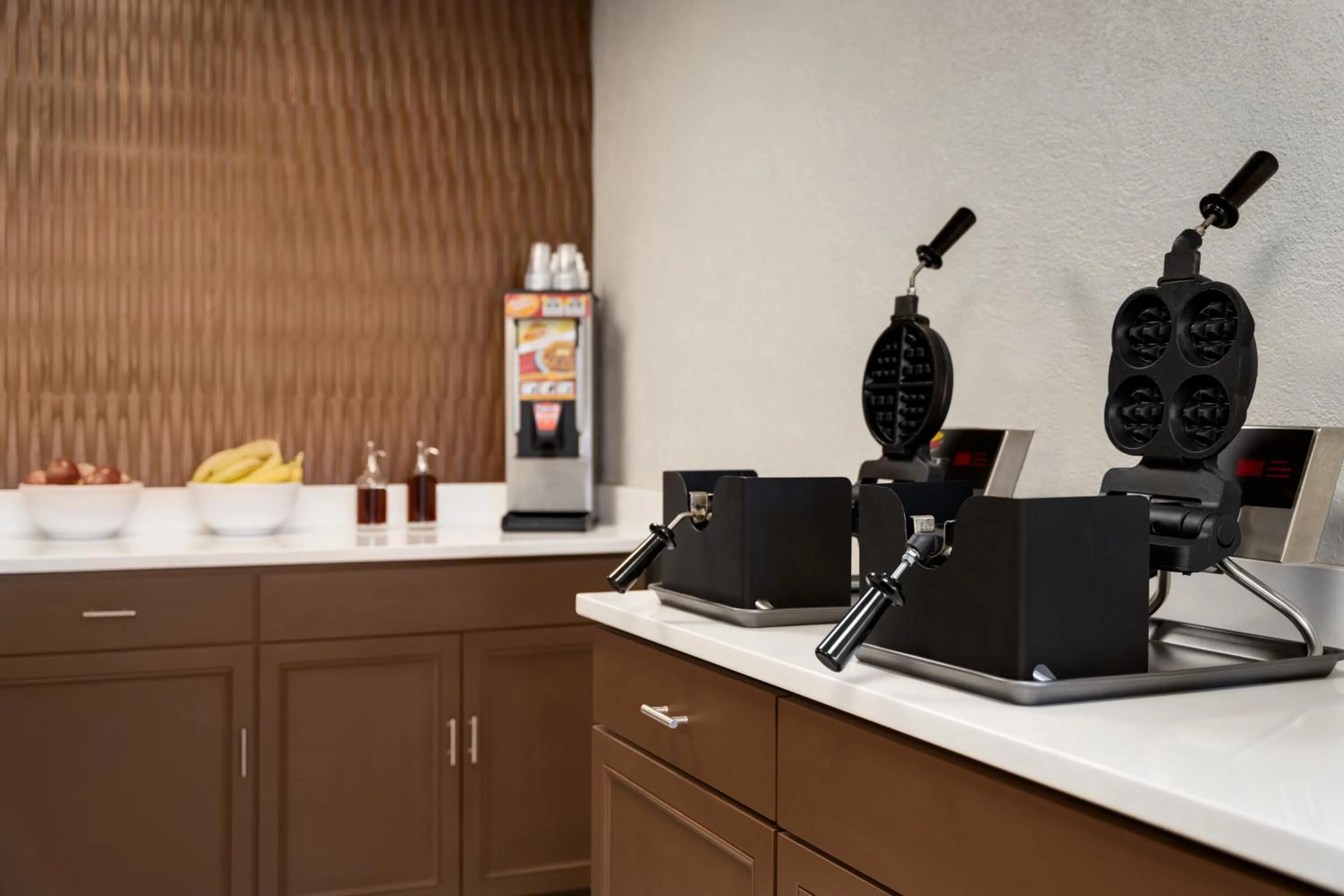 Continental breakfast in Wingate by Wyndham Williamsburg