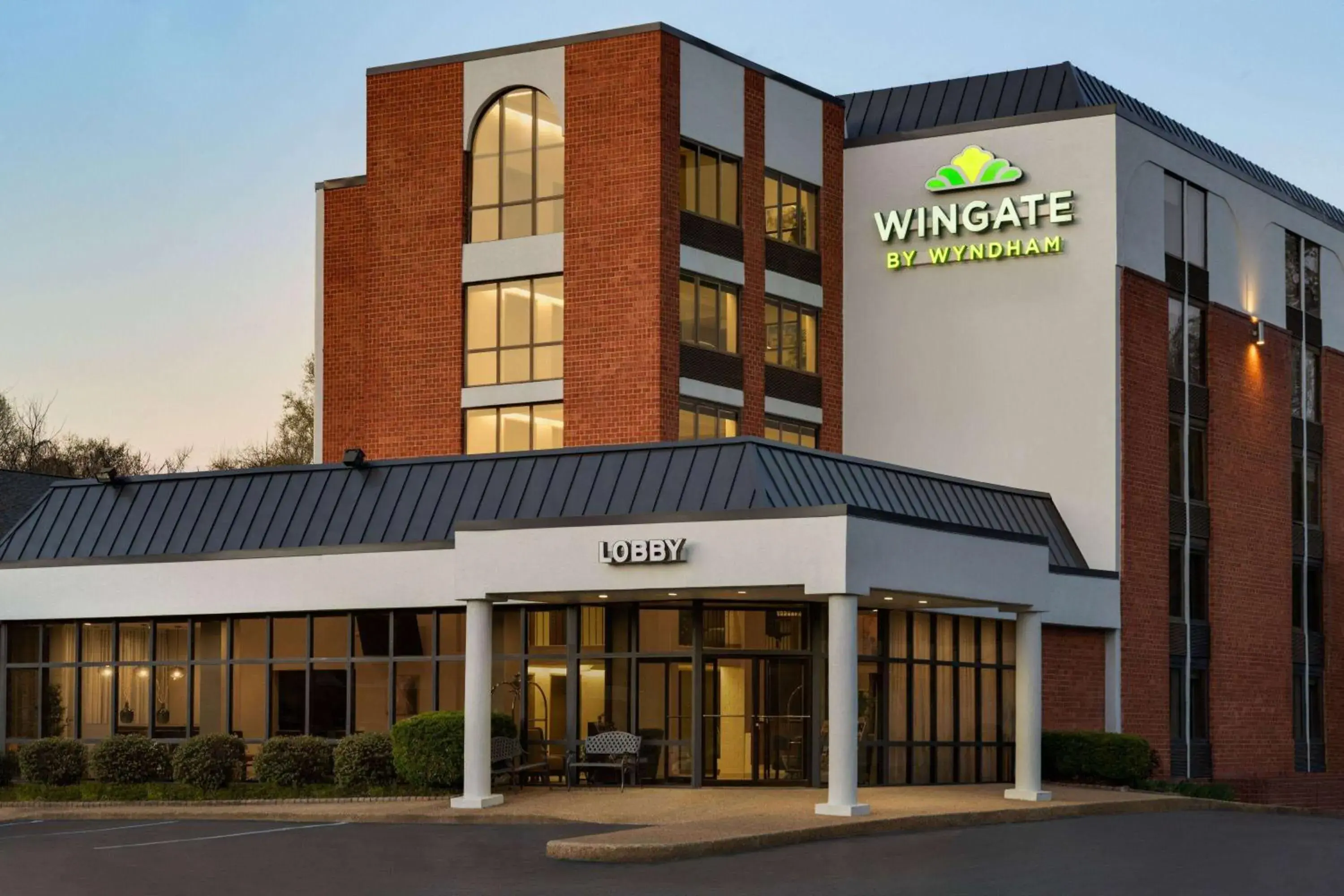 Property building in Wingate by Wyndham Williamsburg Property building in Wingate by Wyndham Williamsburg