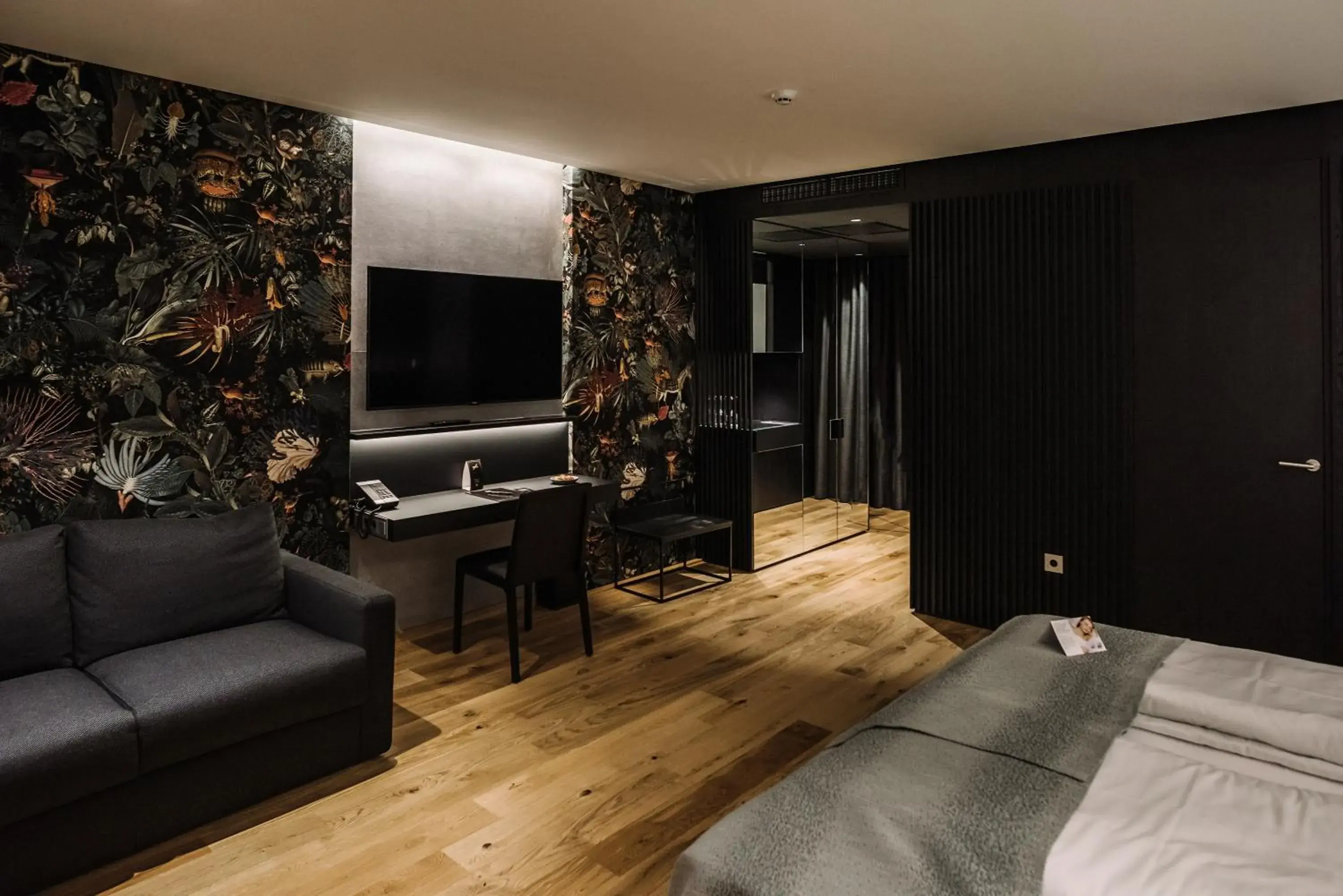 Suite Lux with Parking - single occupancy in Hotel A plus Suite Lux with Parking - single occupancy in Hotel A plus