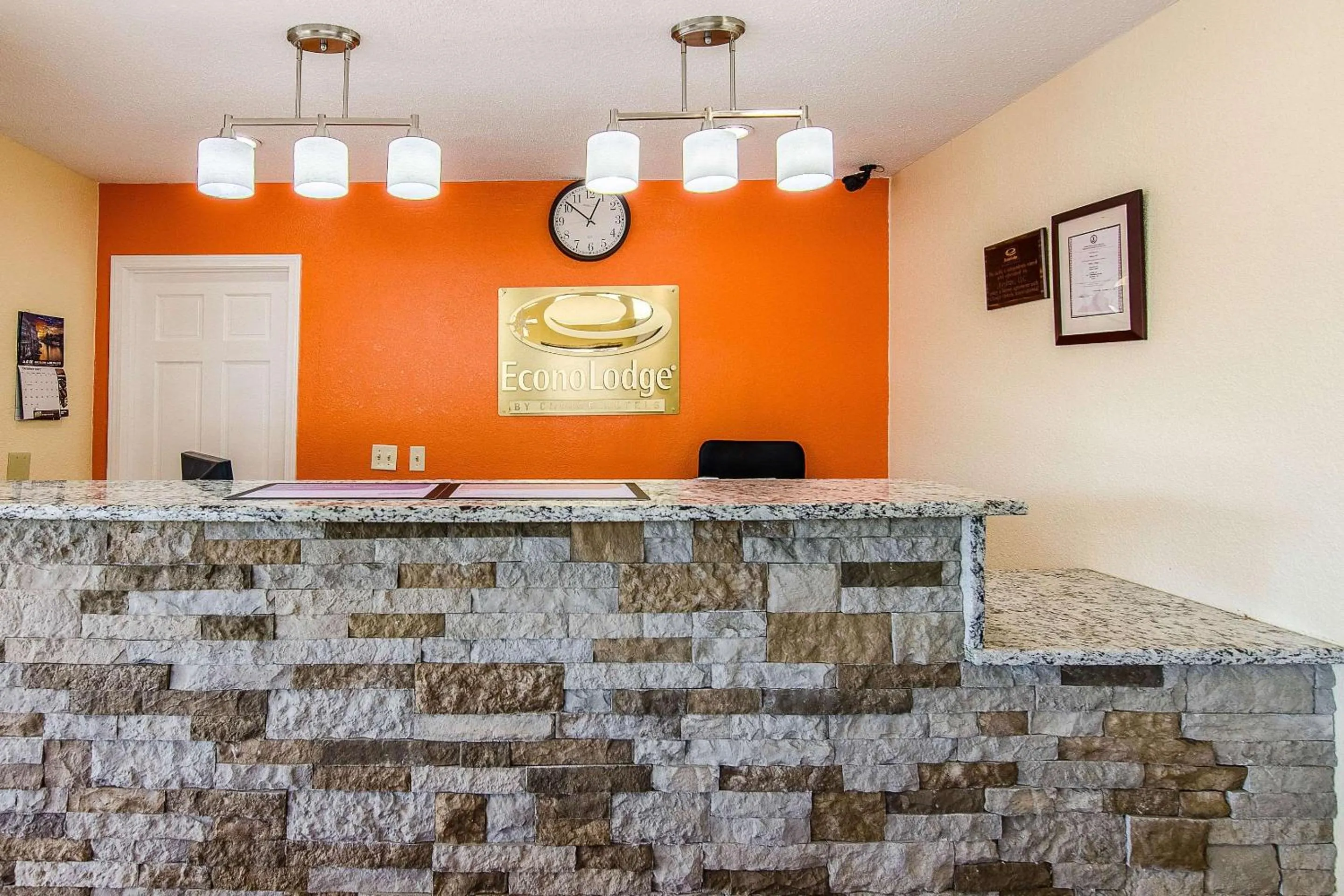 Lobby or reception in Econo Lodge Near Motor Speedway