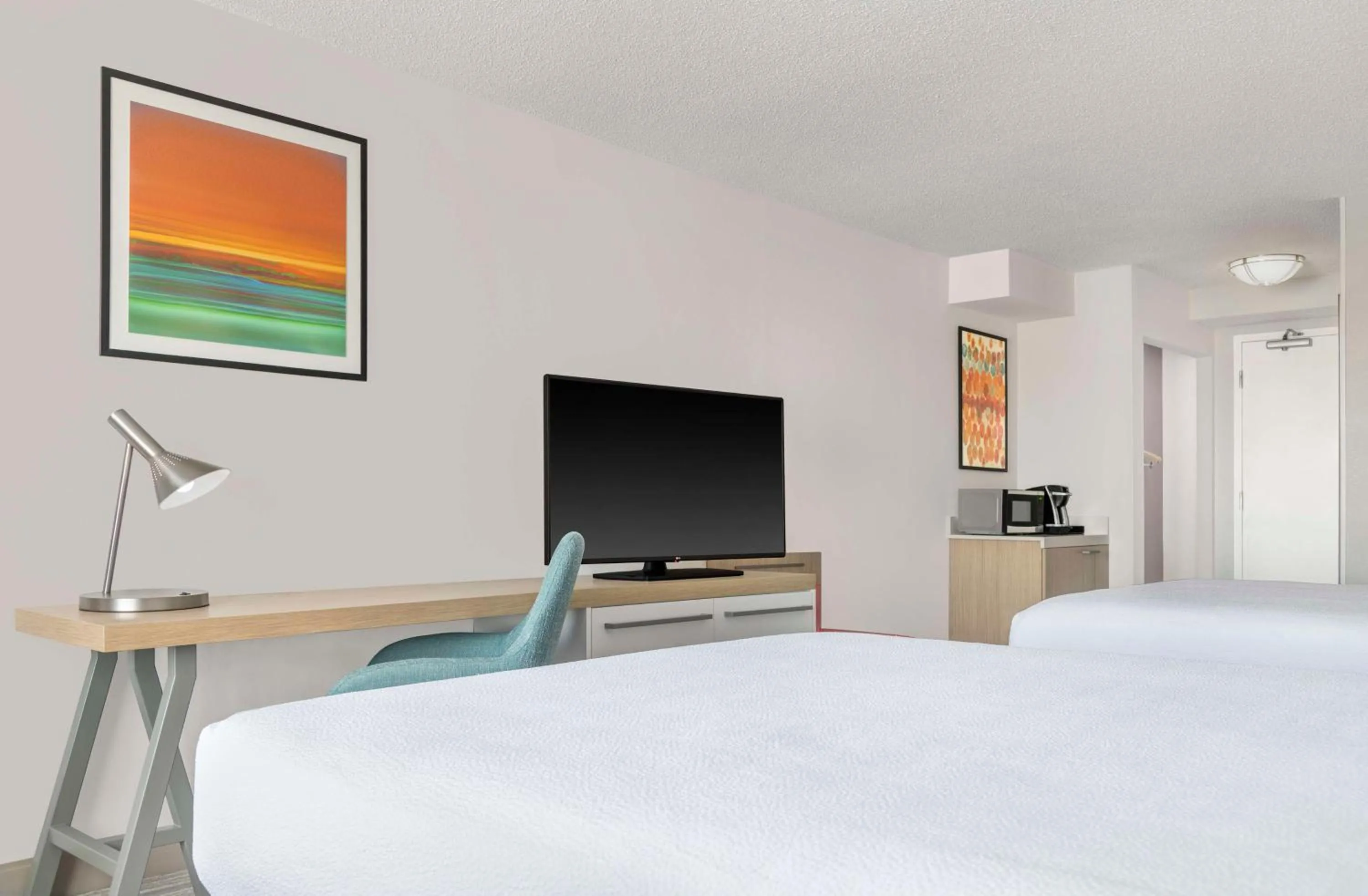 Bedroom, Bed in Hilton Garden Inn Denver Airport