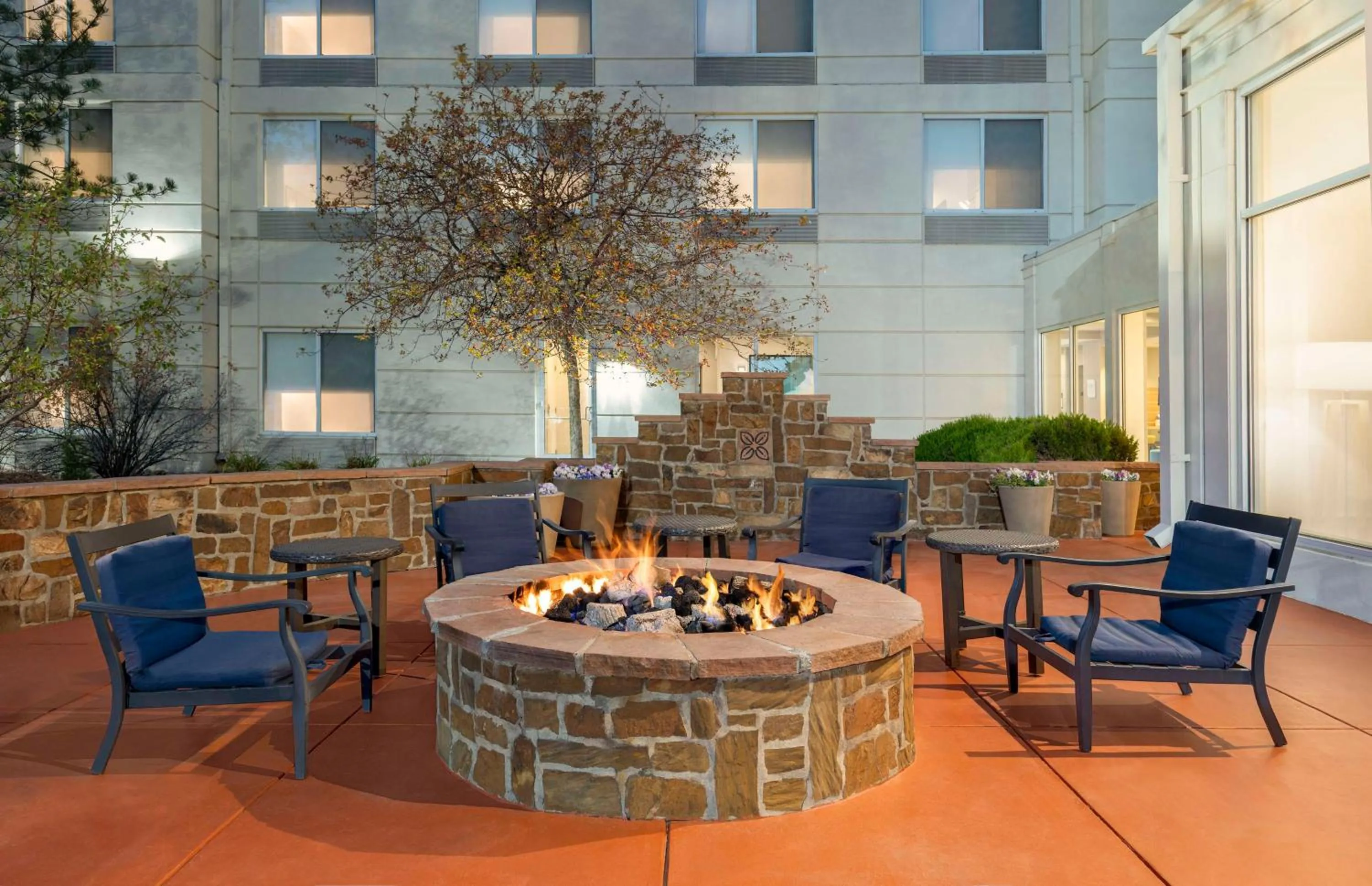 Patio in Hilton Garden Inn Denver Airport