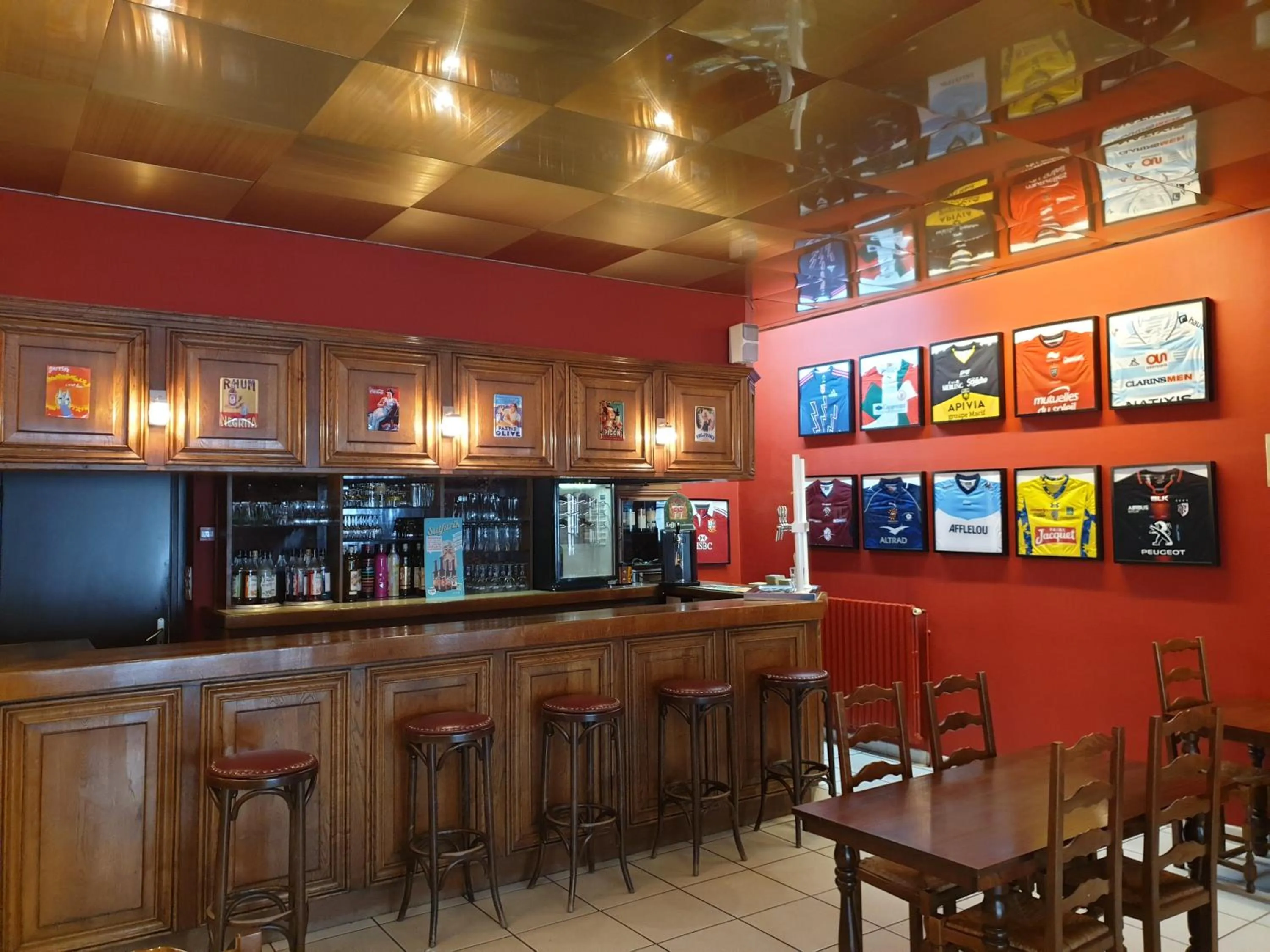 Lounge or bar in Hôtel Malpel