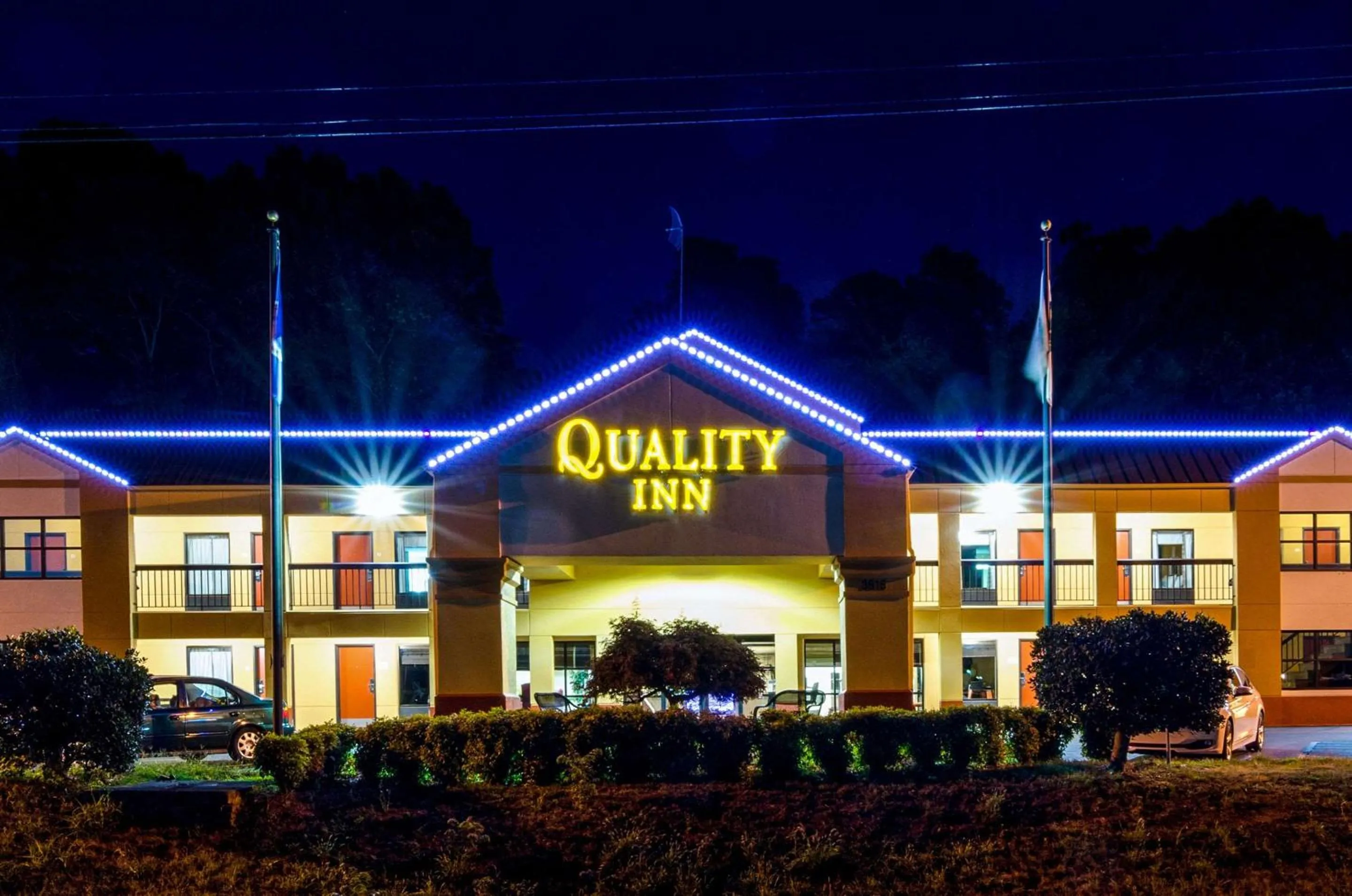Property building in Quality Inn Tanglewood
