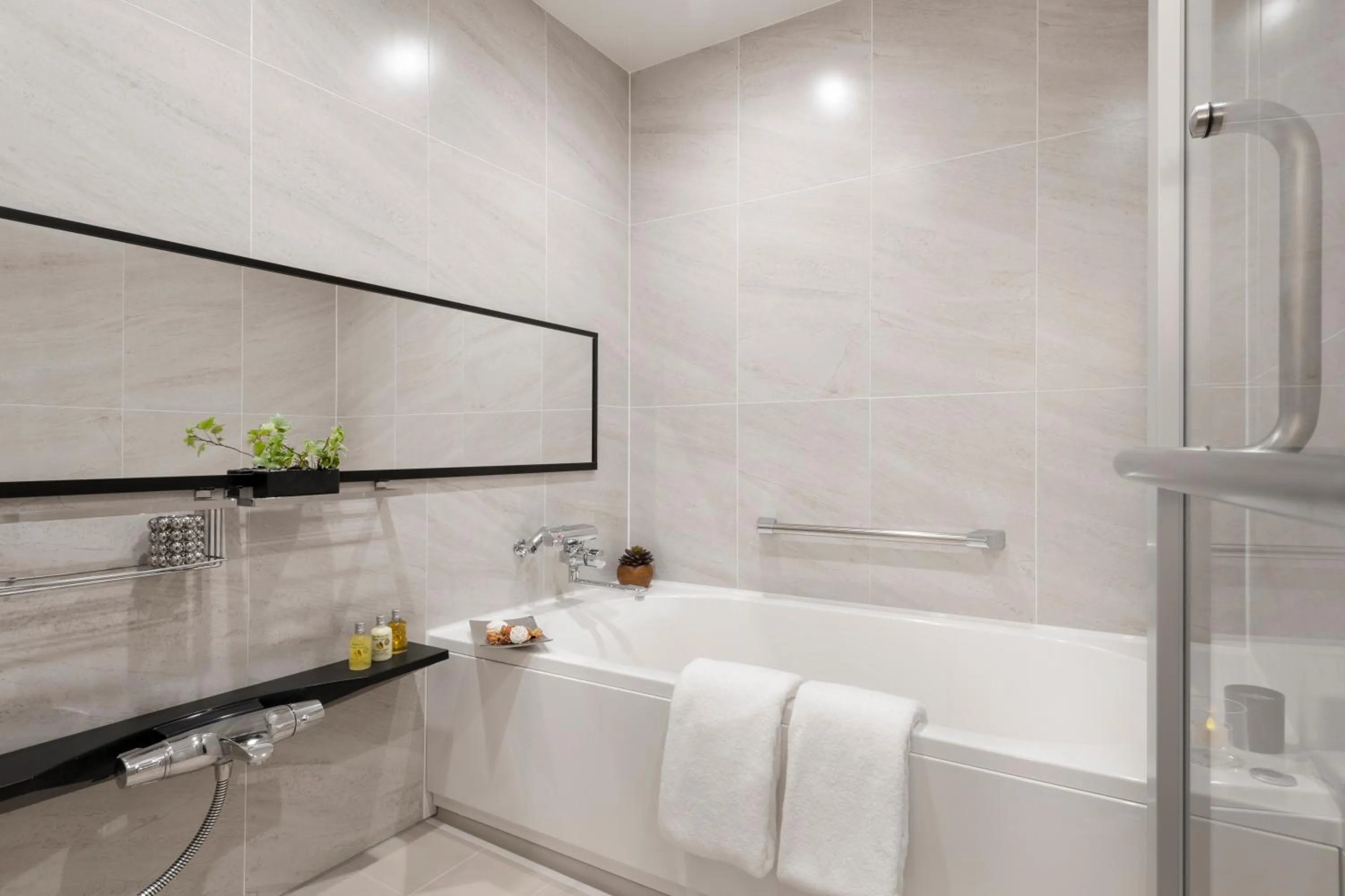 Hinode Hills Niseko Village