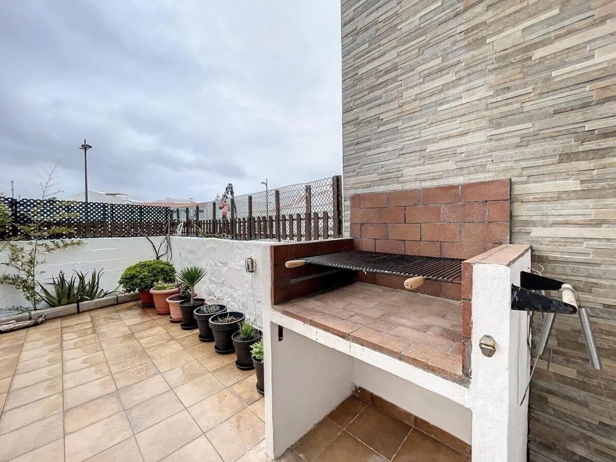 Patio in Roca Fornells, Planta baja con maravilloso patio F96