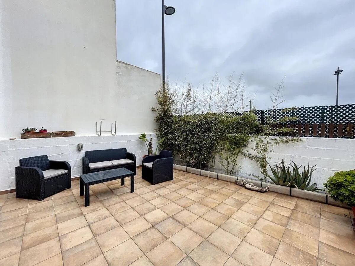 Patio in Roca Fornells, Planta baja con maravilloso patio F96