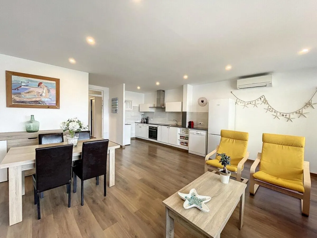 Dining area in Roca Fornells, Planta baja con maravilloso patio F96