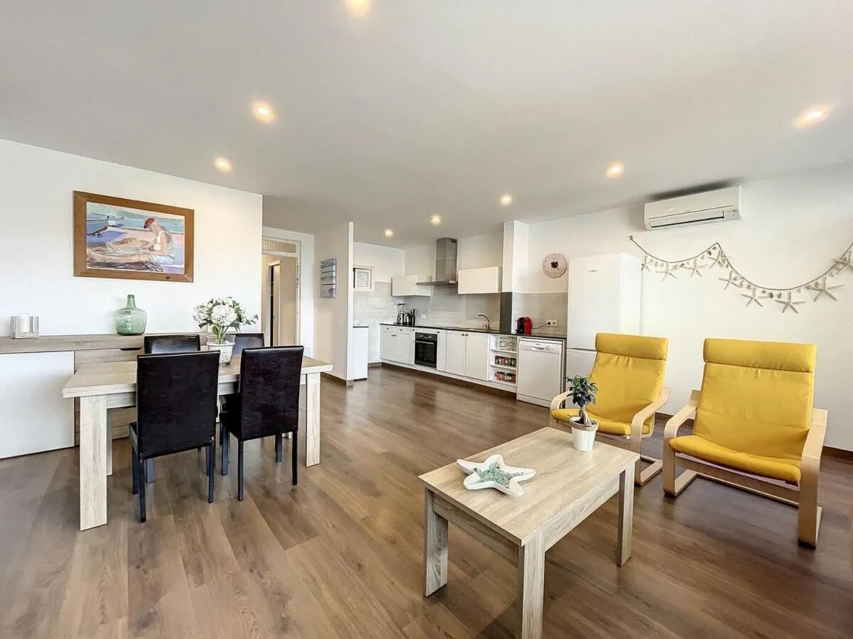Dining area in Roca Fornells, Planta baja con maravilloso patio F96