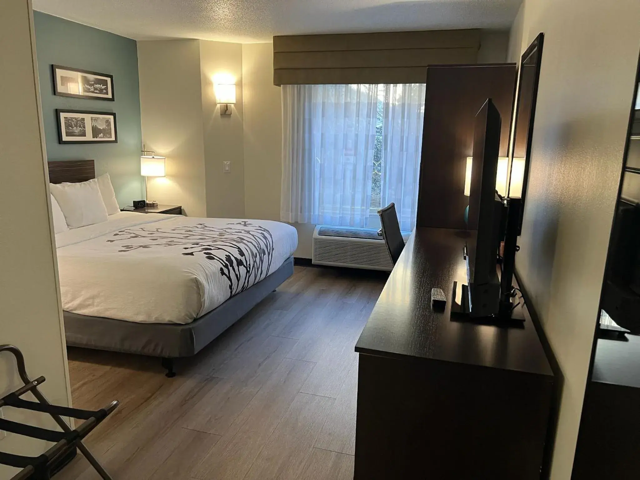 Bed in Sleep Inn Staunton Bed in Sleep Inn Staunton