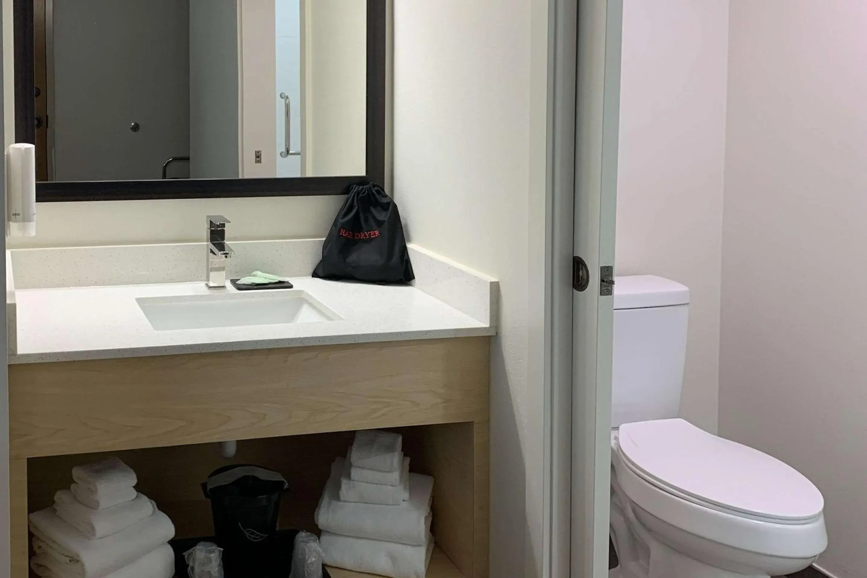 Bedroom in Sleep Inn Staunton Bedroom in Sleep Inn Staunton