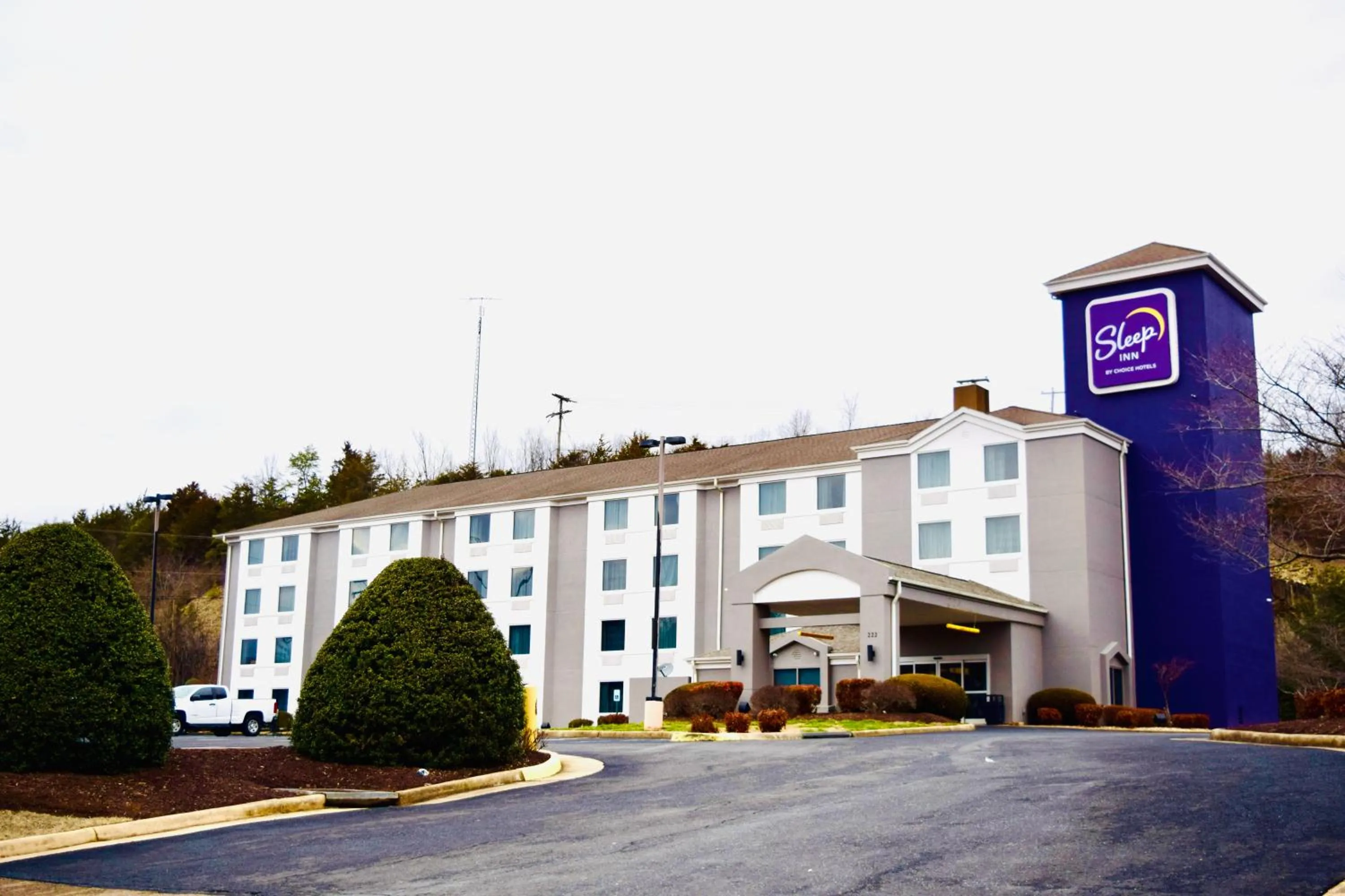 Property building in Sleep Inn Staunton
