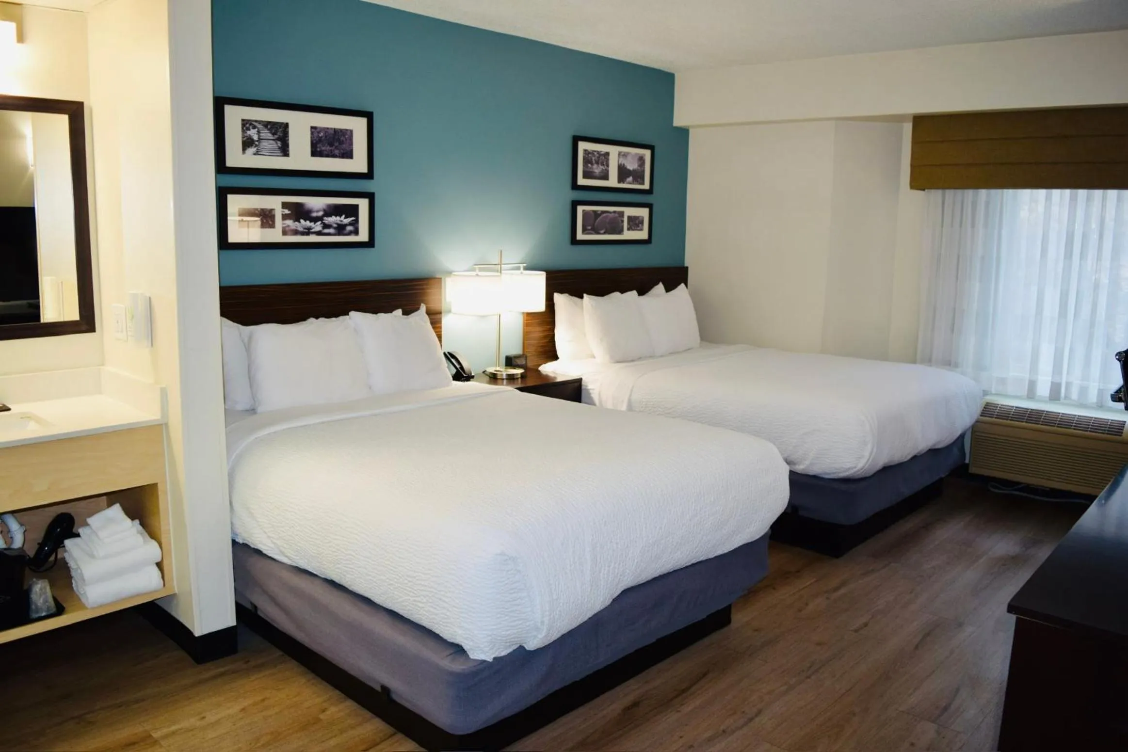 Bed in Sleep Inn Staunton