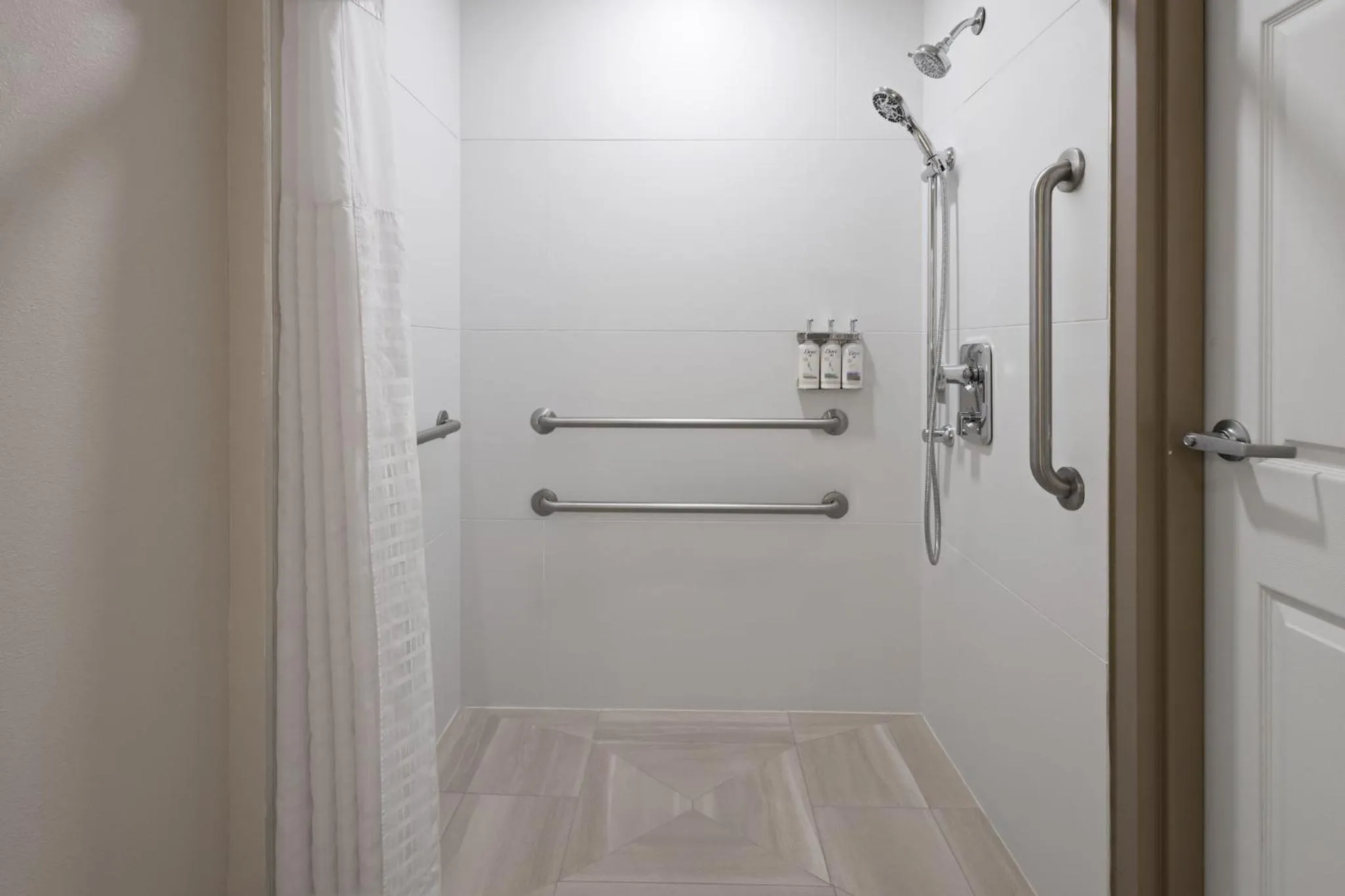 Bathroom in Holiday Inn Express & Suites Leesburg - Historic District by IHG