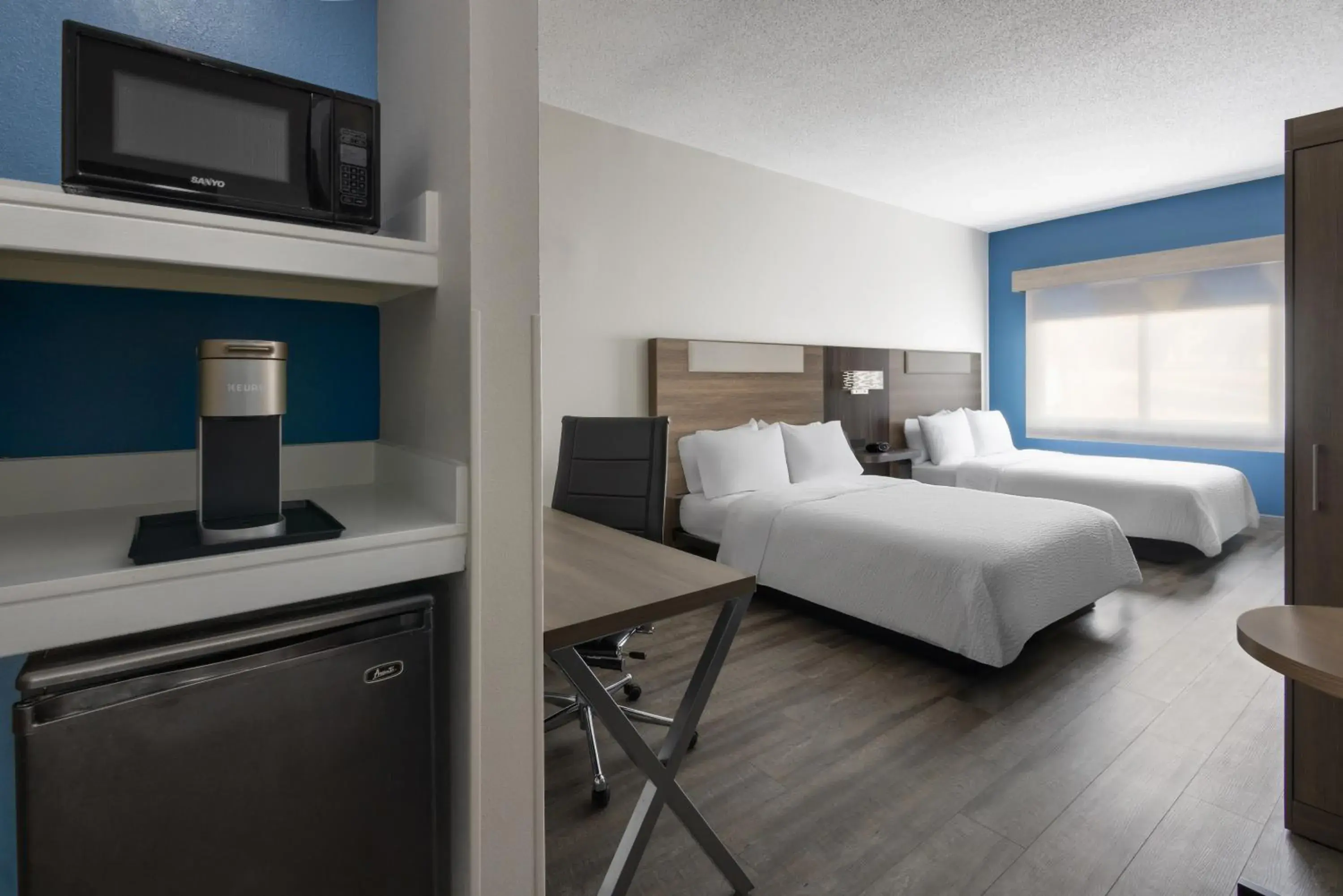 Bed in Holiday Inn Express & Suites Leesburg - Historic District by IHG Bed in Holiday Inn Express & Suites Leesburg - Historic District by IHG