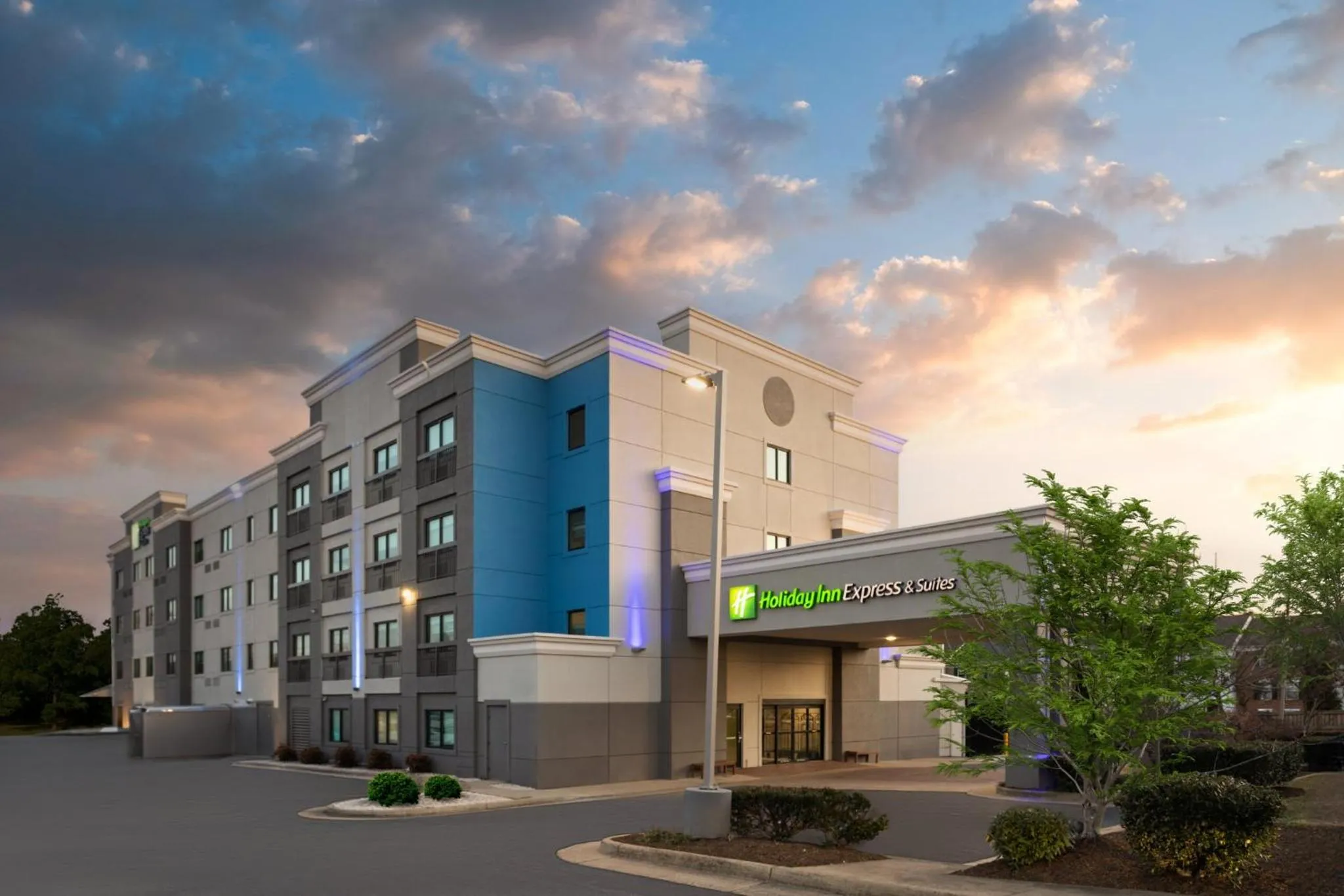 Property building in Holiday Inn Express & Suites Leesburg - Historic District by IHG