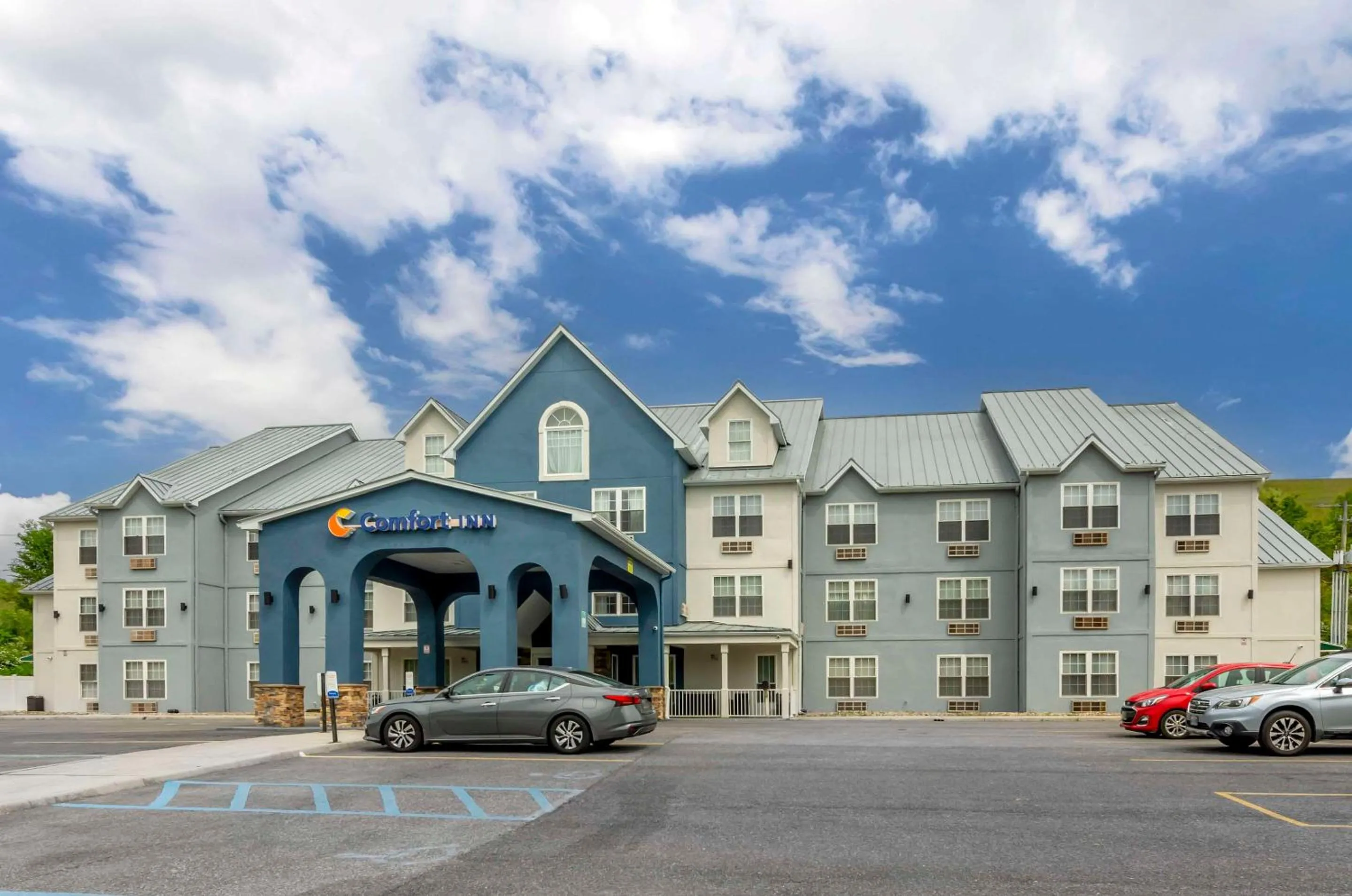 Property building in Comfort Inn Wytheville - Fort Chiswell