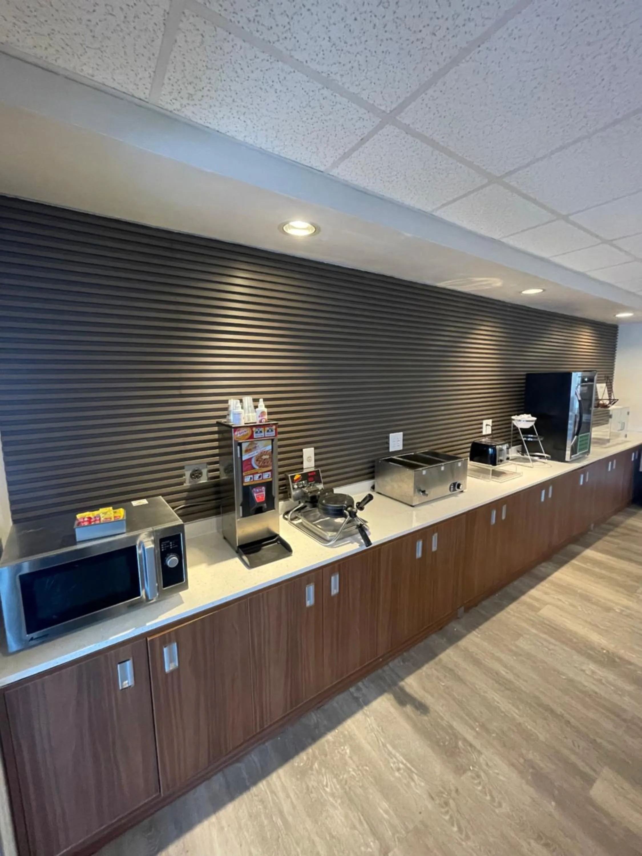 Seating area in Wingate by Wyndham I-81 Exit 101- Newly Renovated