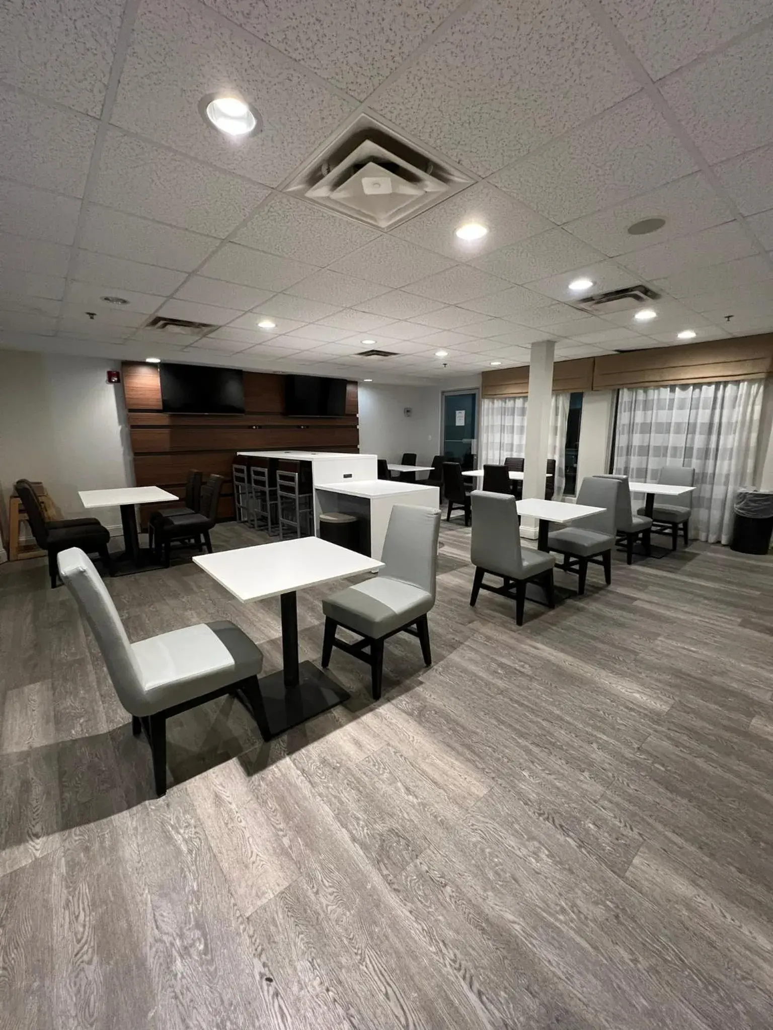 Continental breakfast in Wingate by Wyndham I-81 Exit 101- Newly Renovated Continental breakfast in Wingate by Wyndham I-81 Exit 101- Newly Renovated