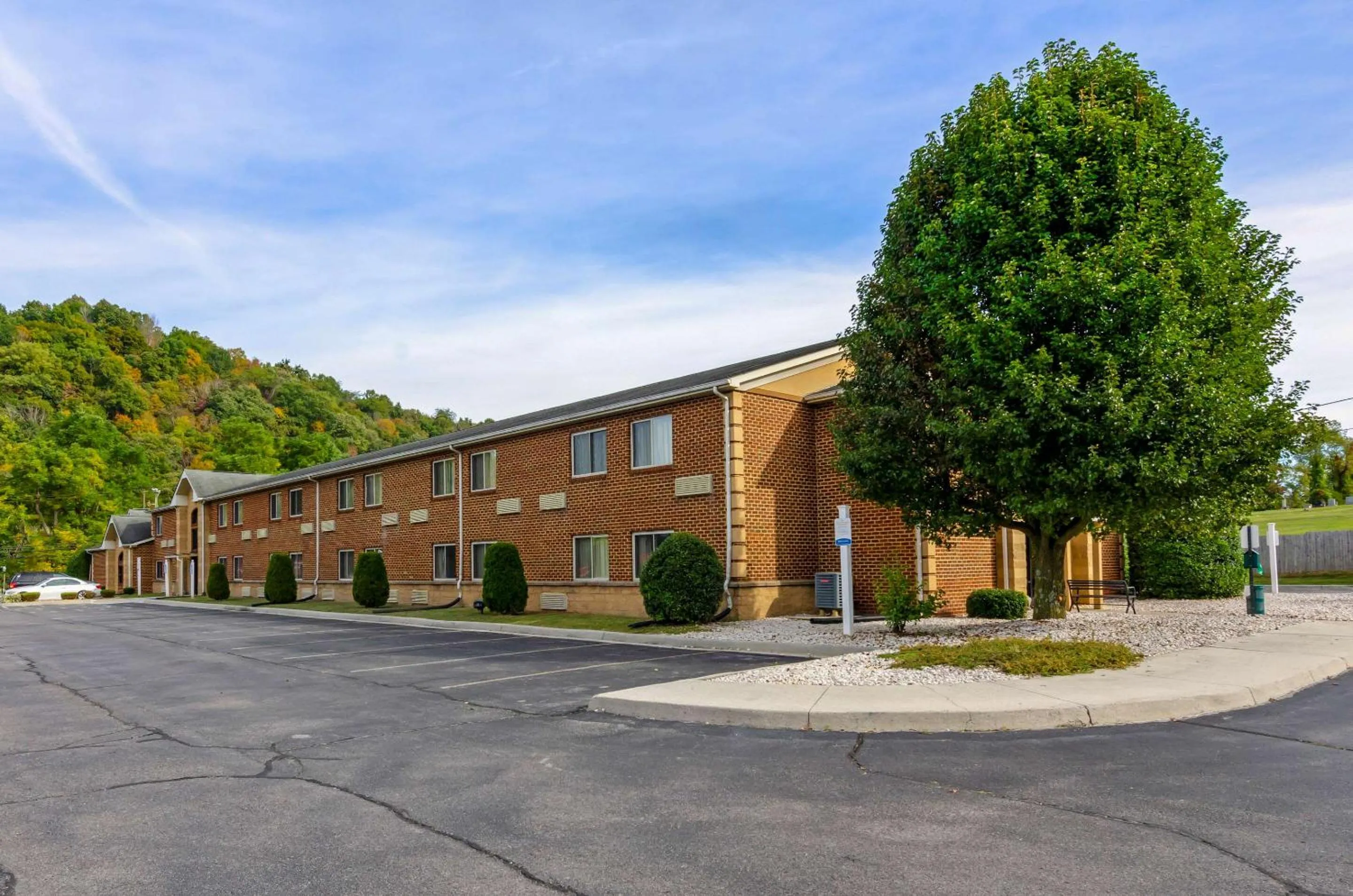 Property building in Comfort Inn Atkins-Marion I-81