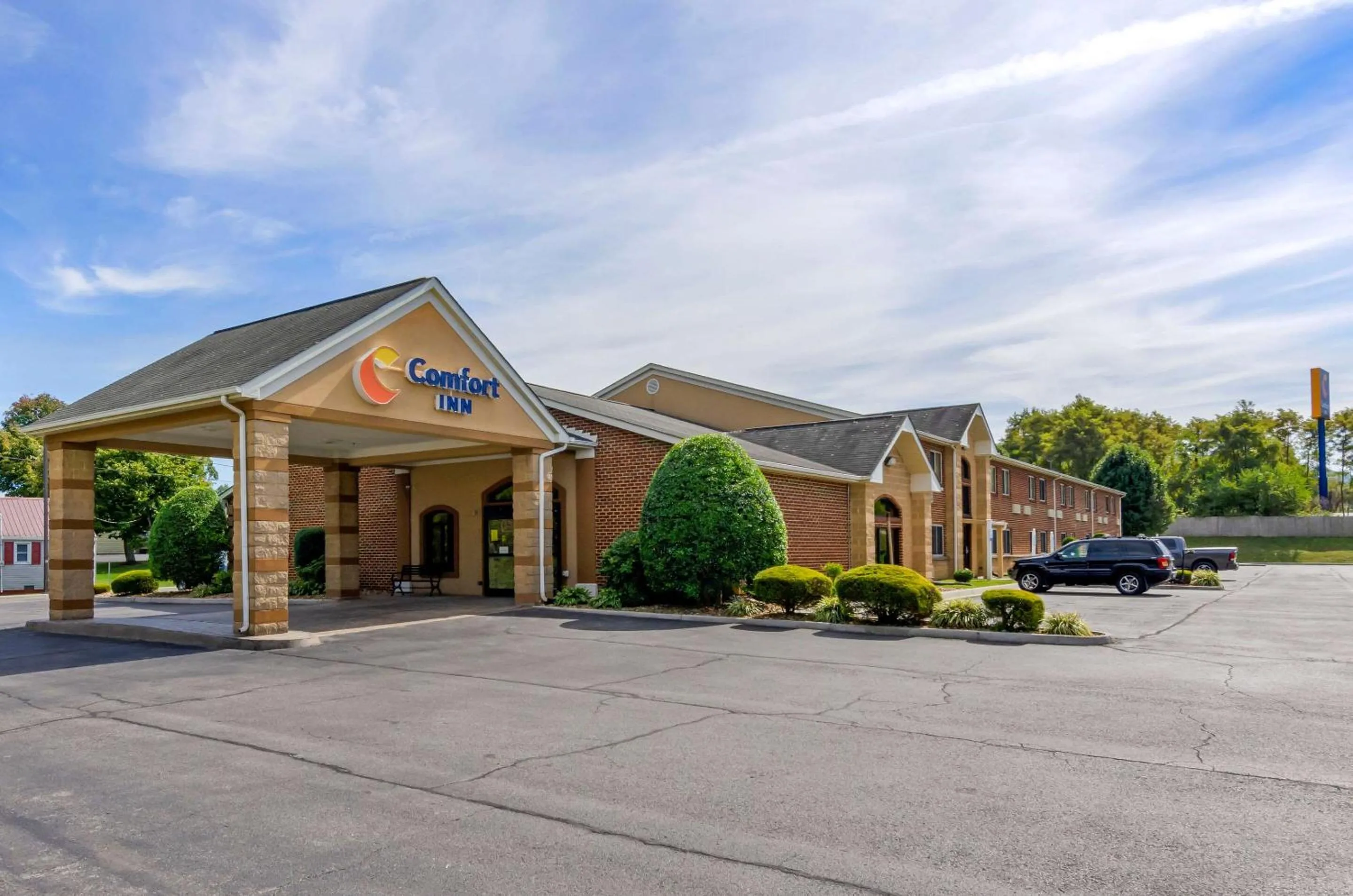 Property building in Comfort Inn Atkins-Marion I-81