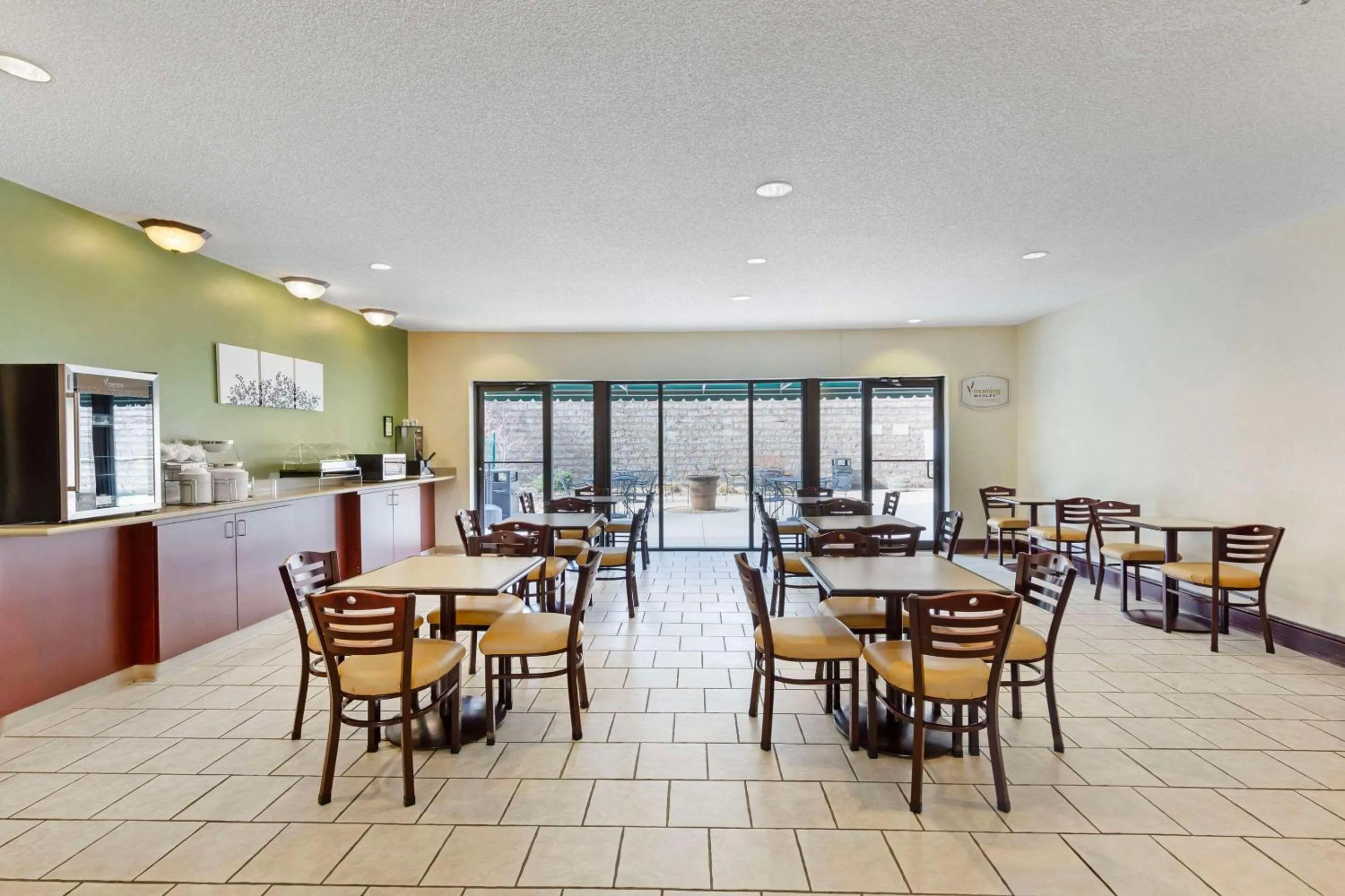 Breakfast in Sleep Inn & Suites Danville Hwy 58