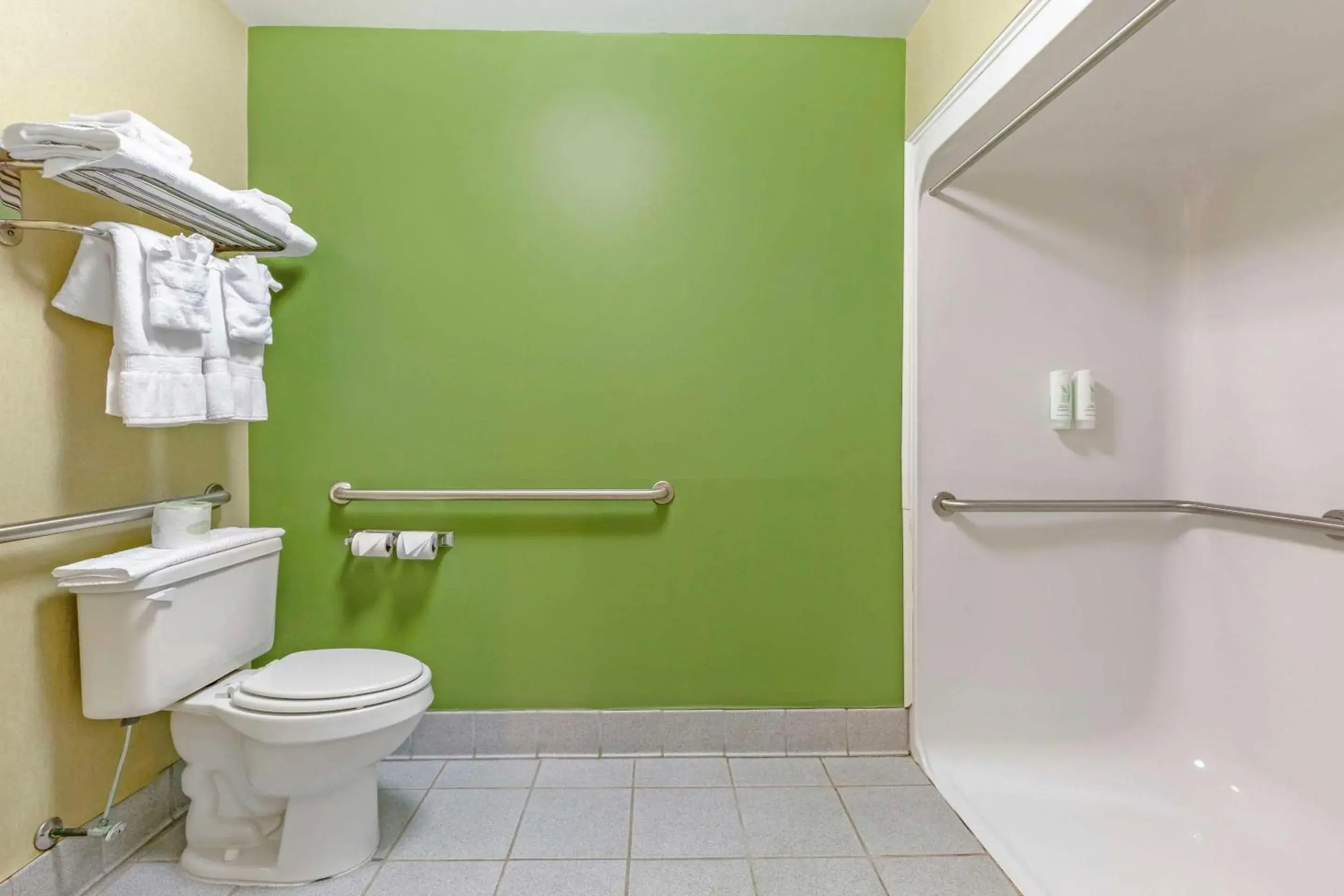 Bedroom in Sleep Inn & Suites Danville Hwy 58 Bedroom in Sleep Inn & Suites Danville Hwy 58