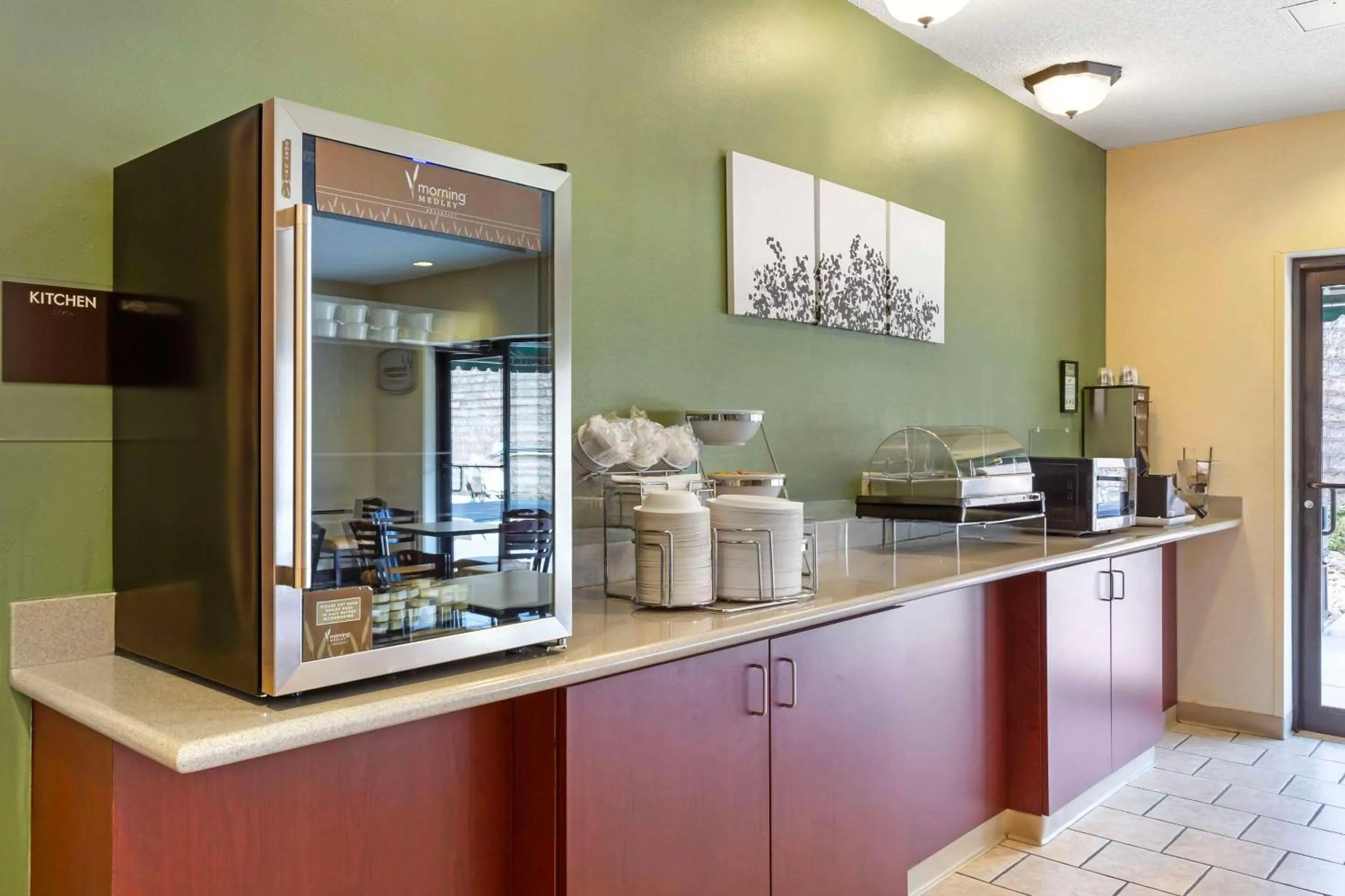 Breakfast in Sleep Inn & Suites Danville Hwy 58