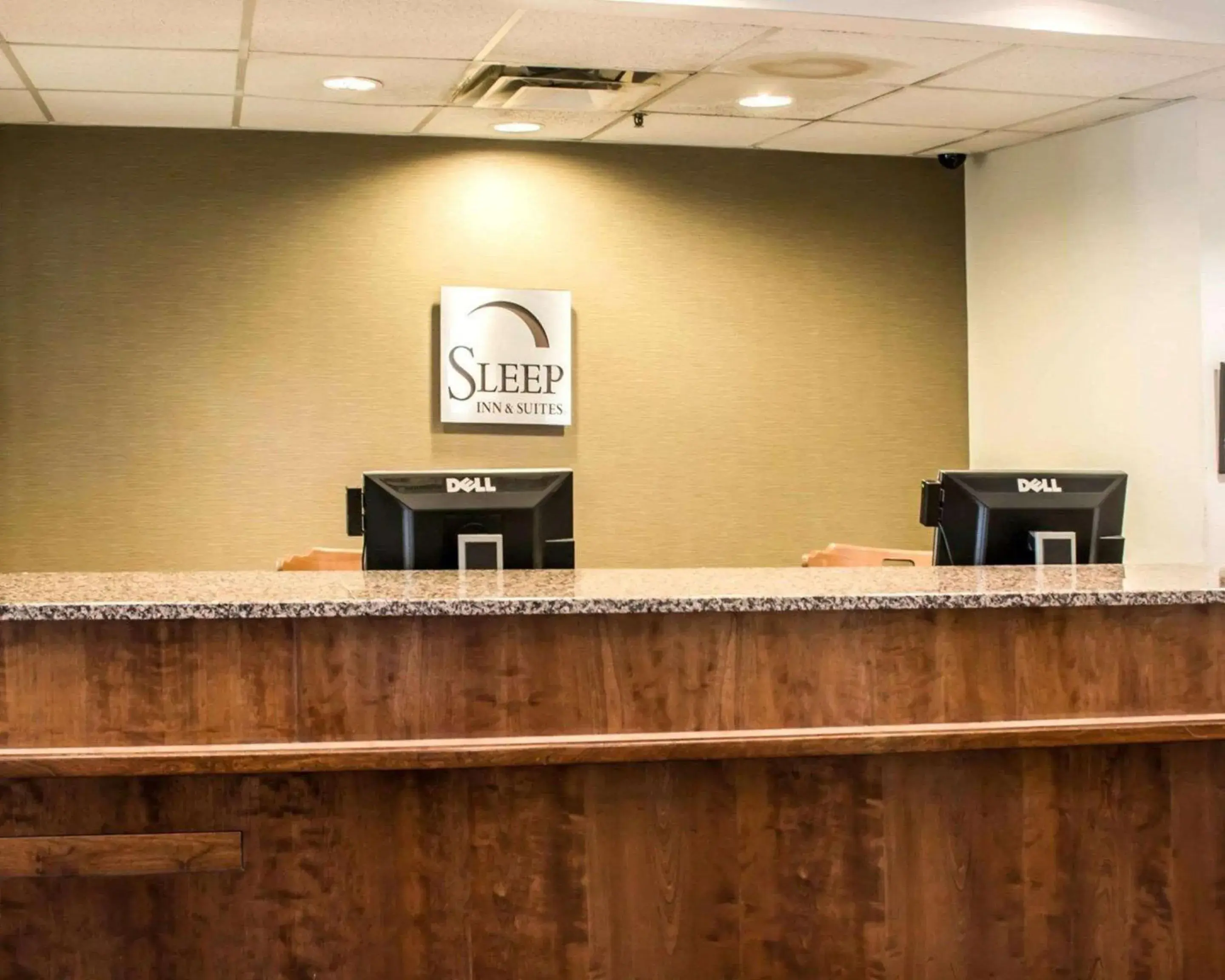 Sleep Inn & Suites Virginia Horse Center Sleep Inn & Suites Virginia Horse Center