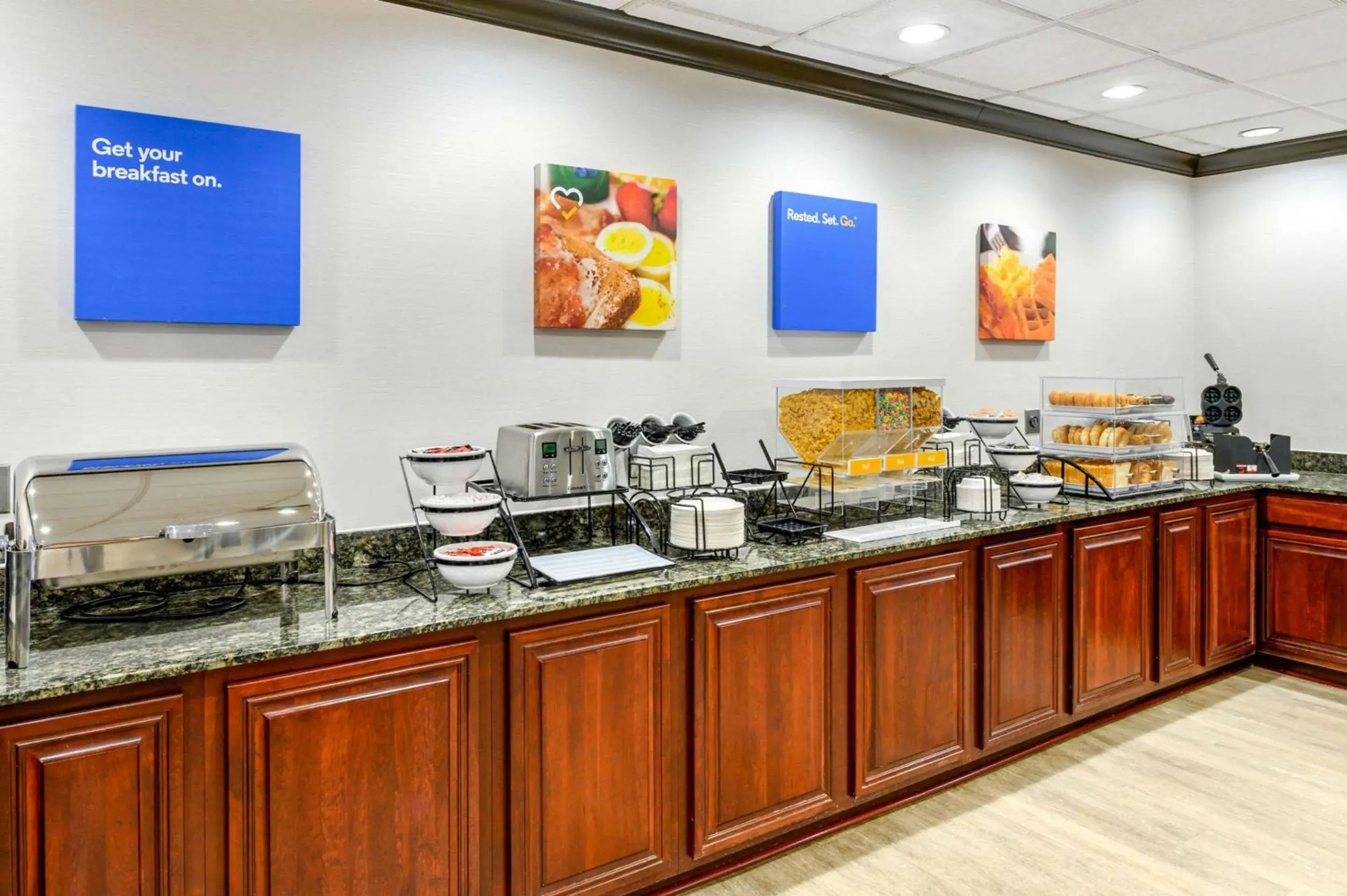 Restaurant/places to eat in Comfort Inn Monticello