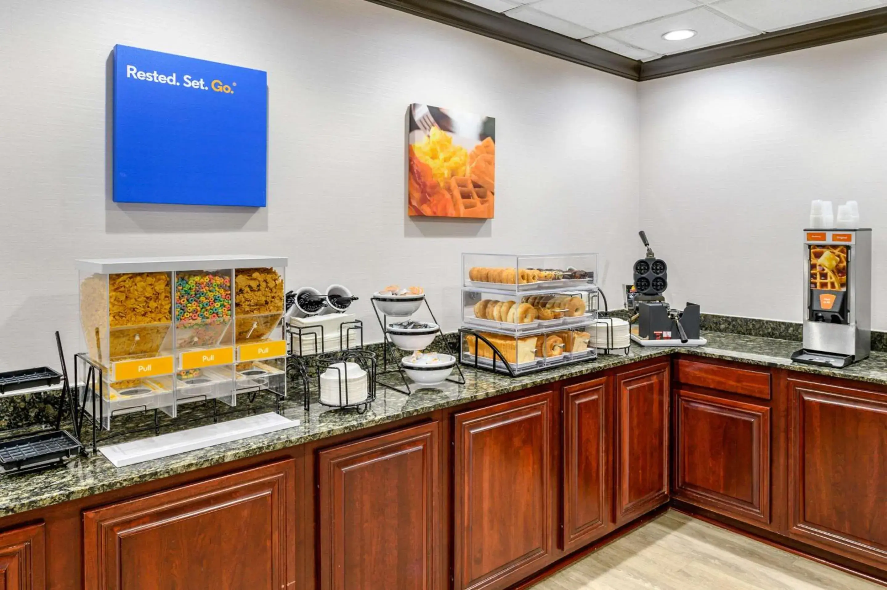 Restaurant/places to eat in Comfort Inn Monticello