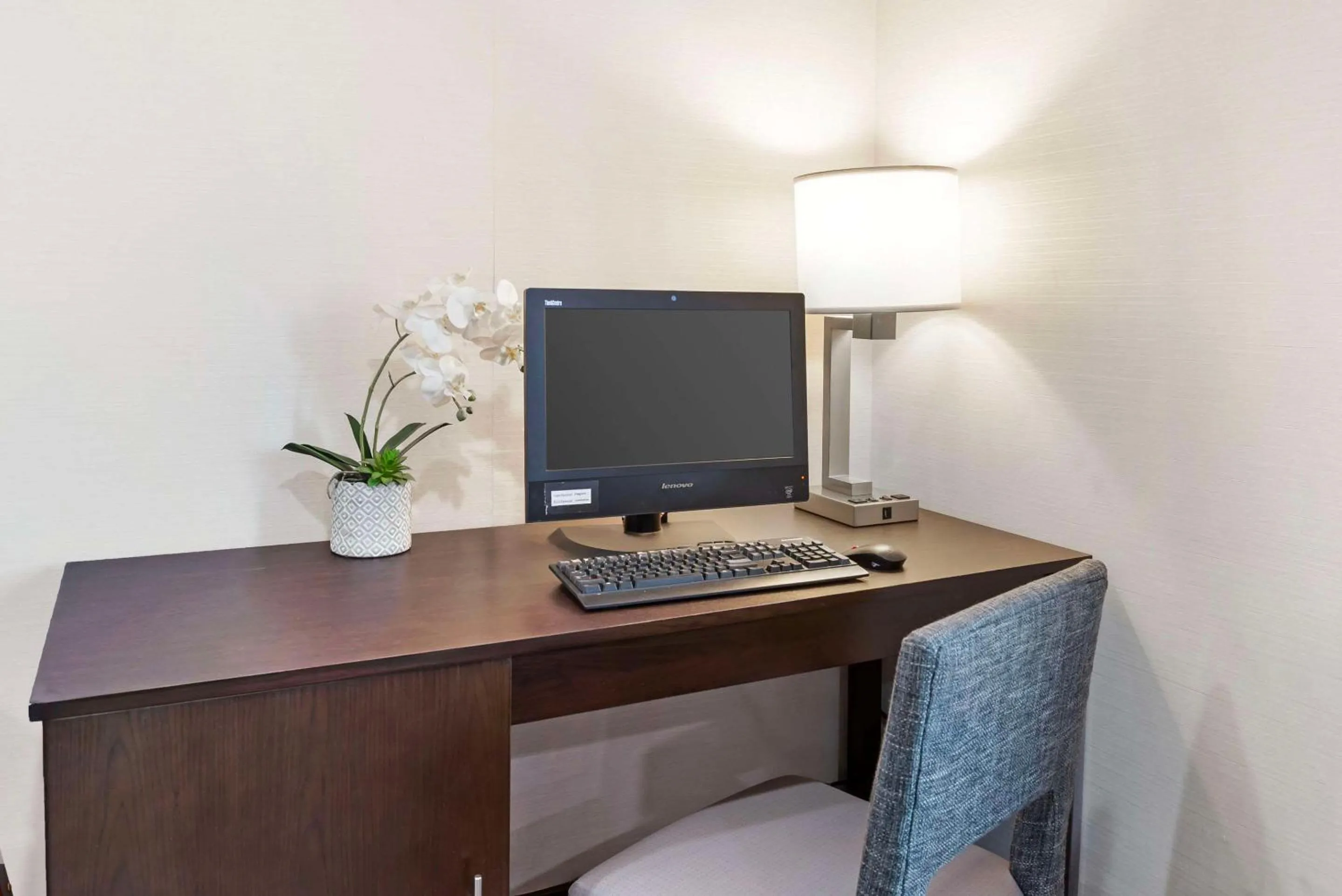 Business facilities in Comfort Inn Monticello