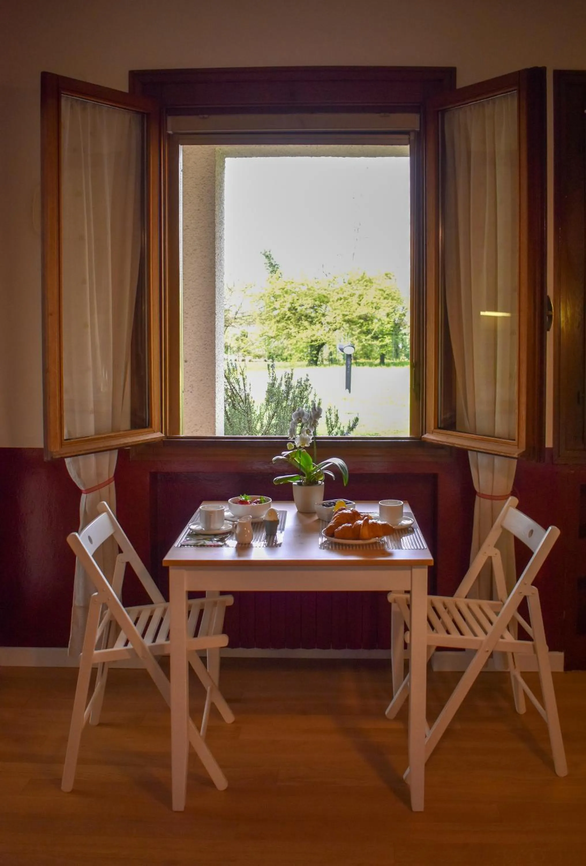 Dining area in B&B Villa Elisa
