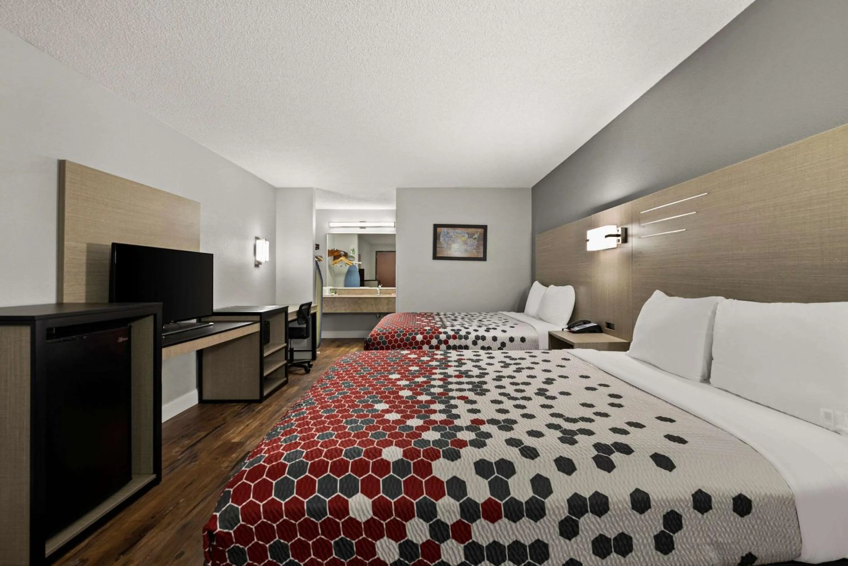 Bedroom in Econo Lodge