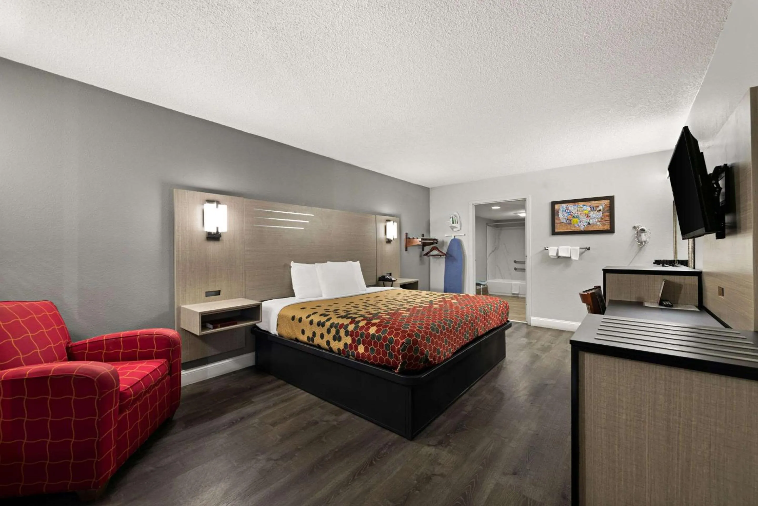 Bedroom in Econo Lodge